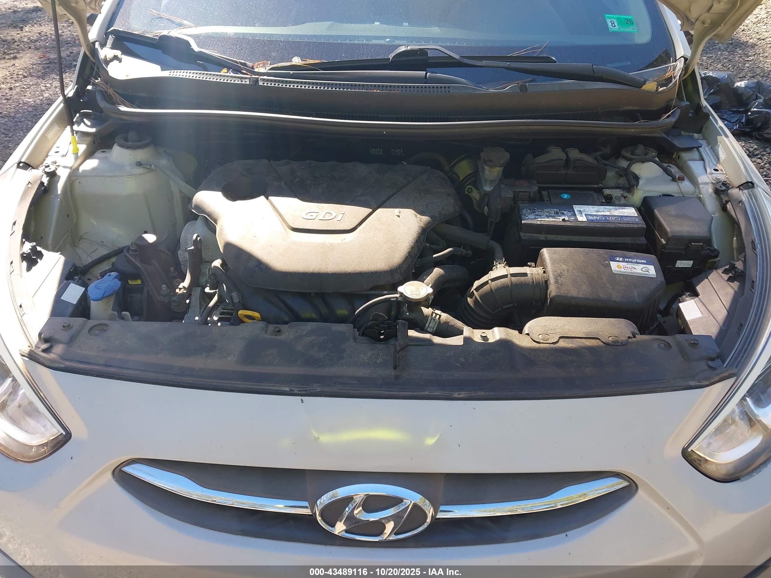 HYUNDAI ACCENT image 10