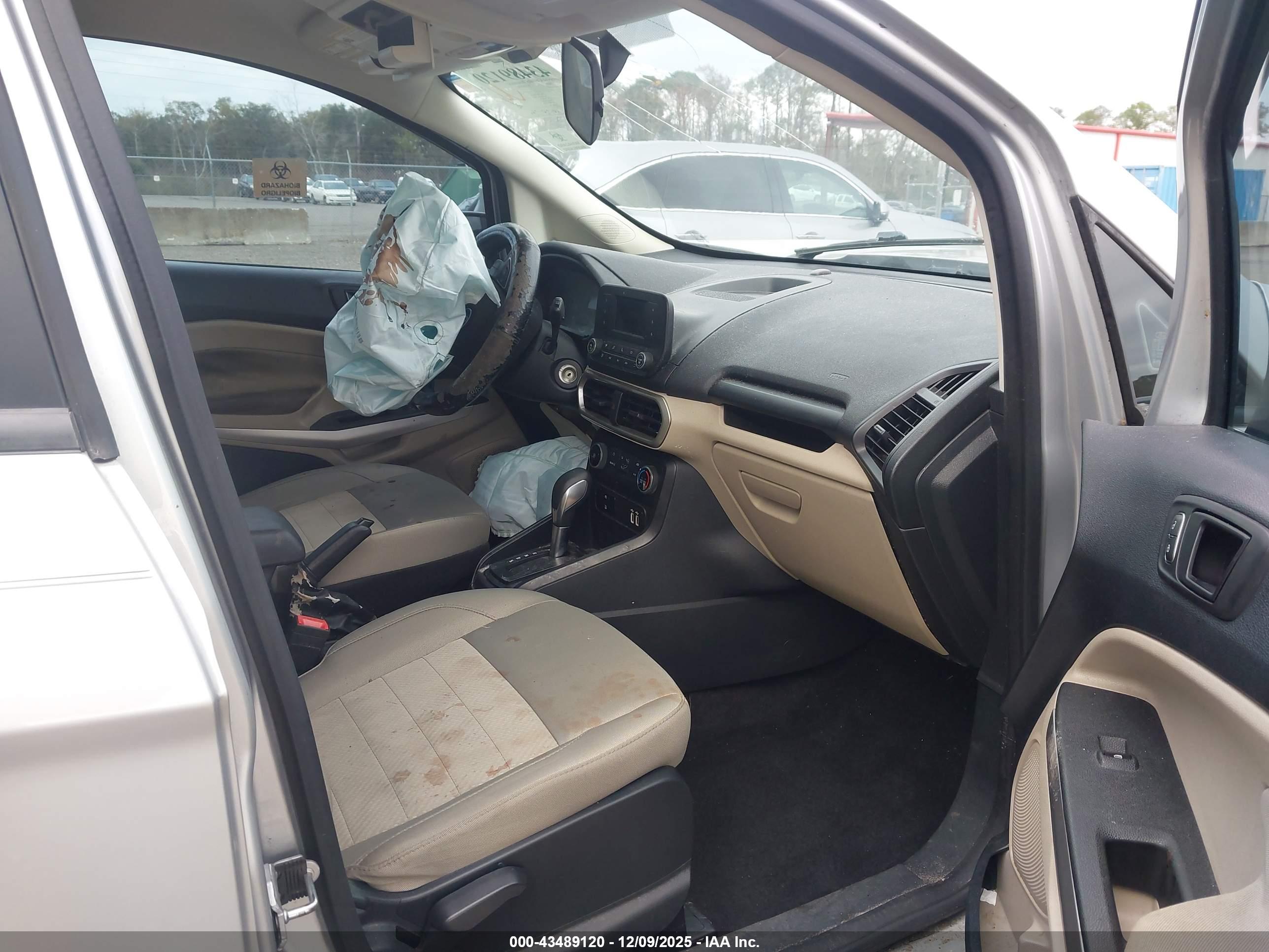 FORD ECOSPORT image 5