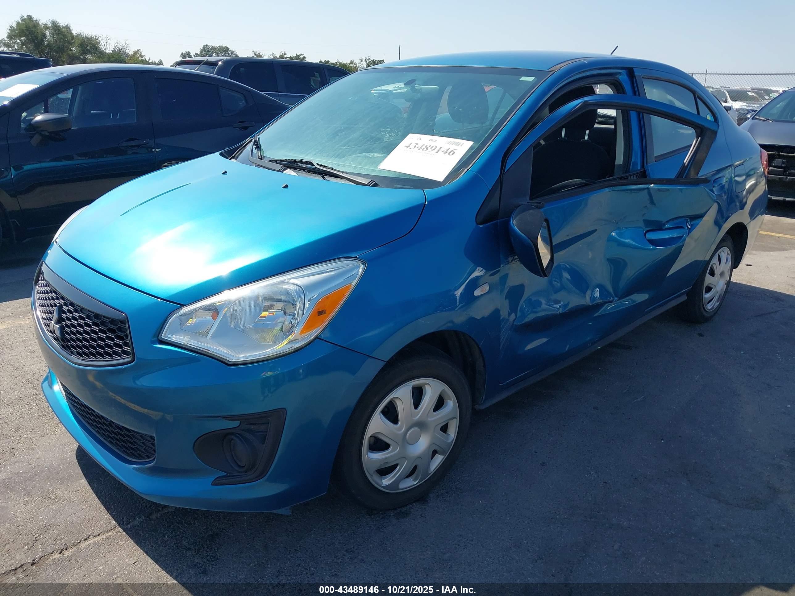 MITSUBISHI MIRAGE image 2