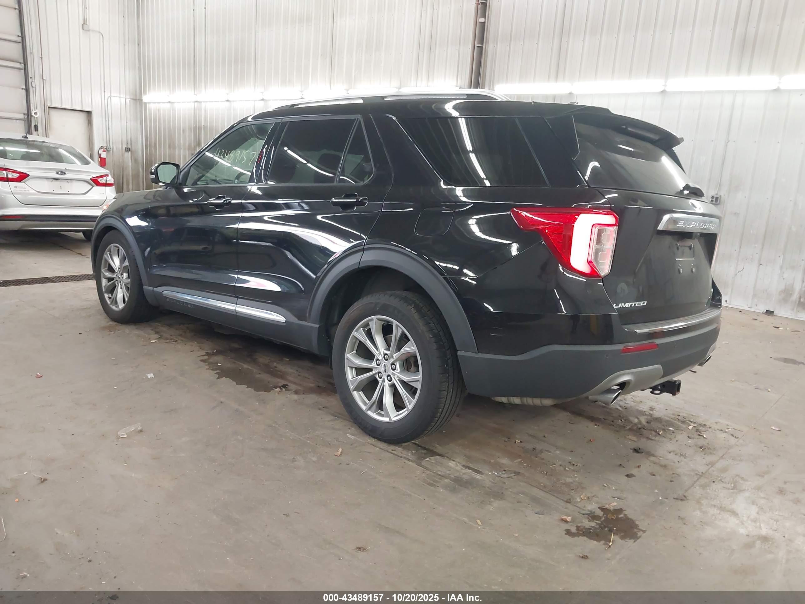 FORD EXPLORER image 3