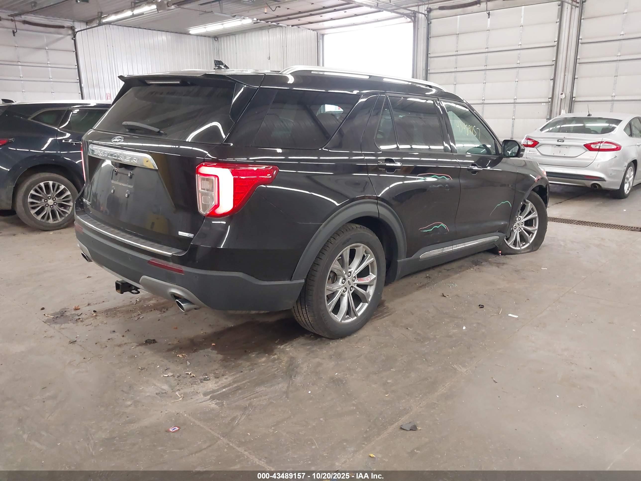 FORD EXPLORER image 4