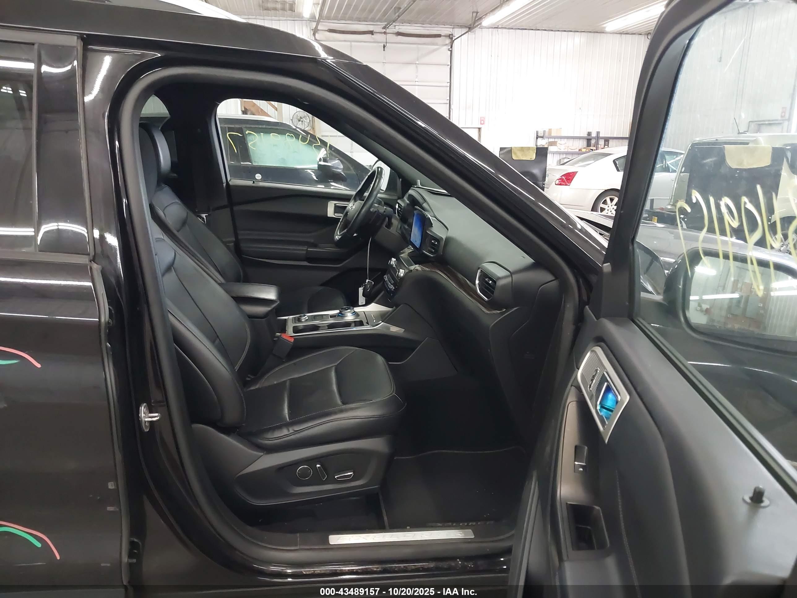 FORD EXPLORER image 5