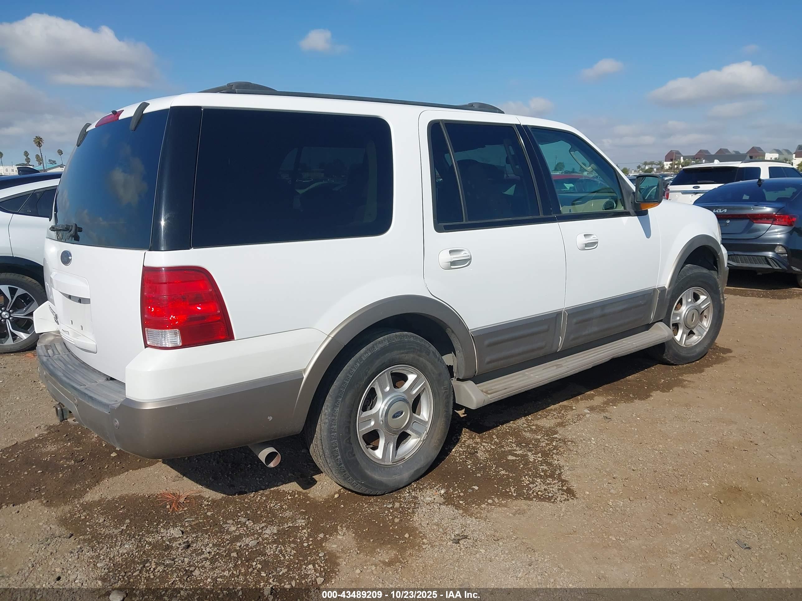 FORD EXPEDITION image 4
