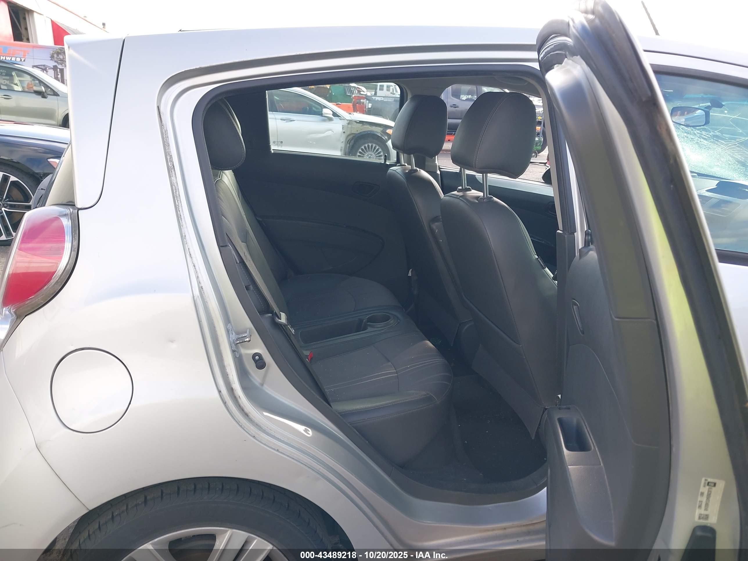 CHEVROLET SPARK image 8