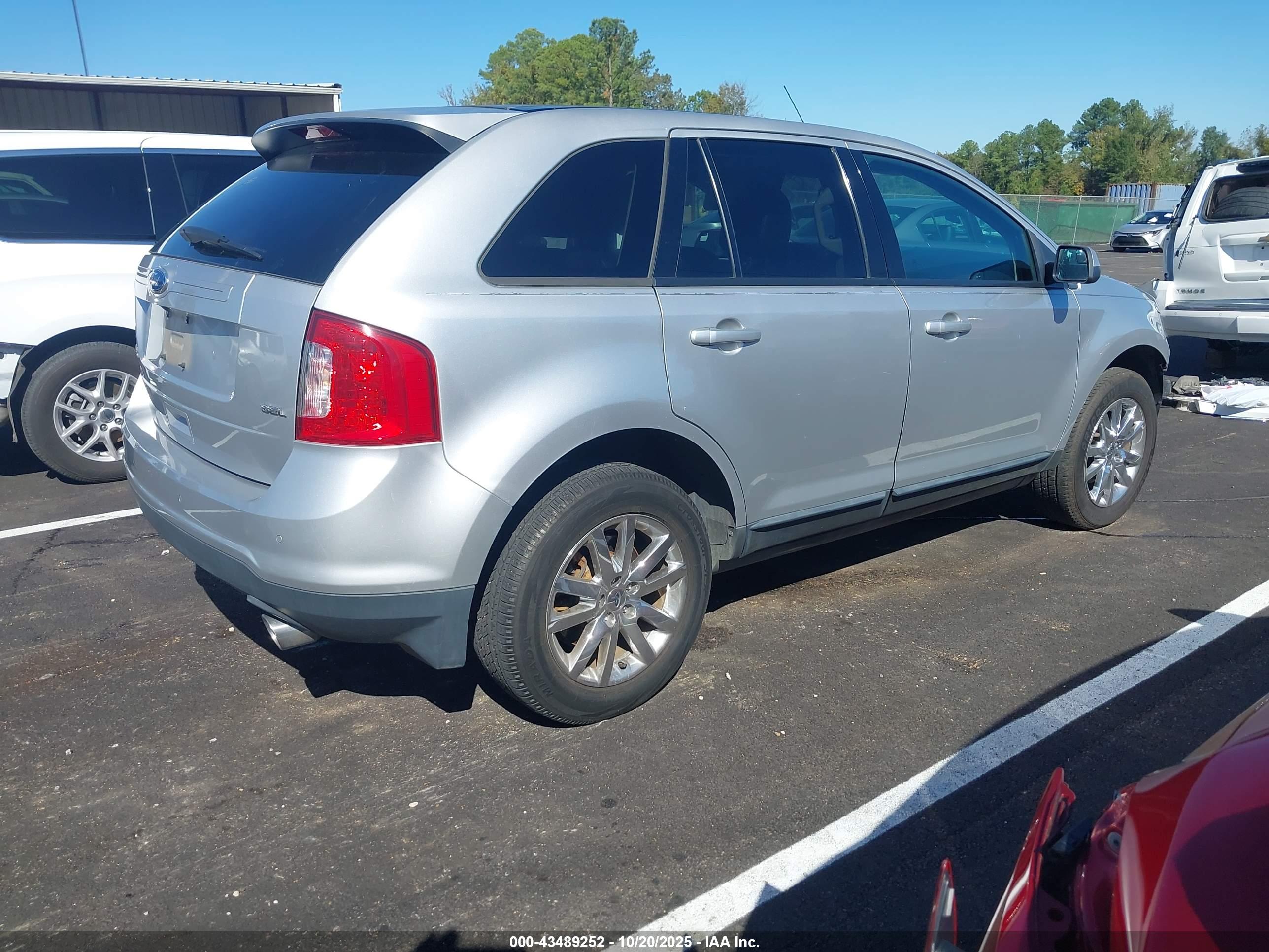 FORD EDGE image 4