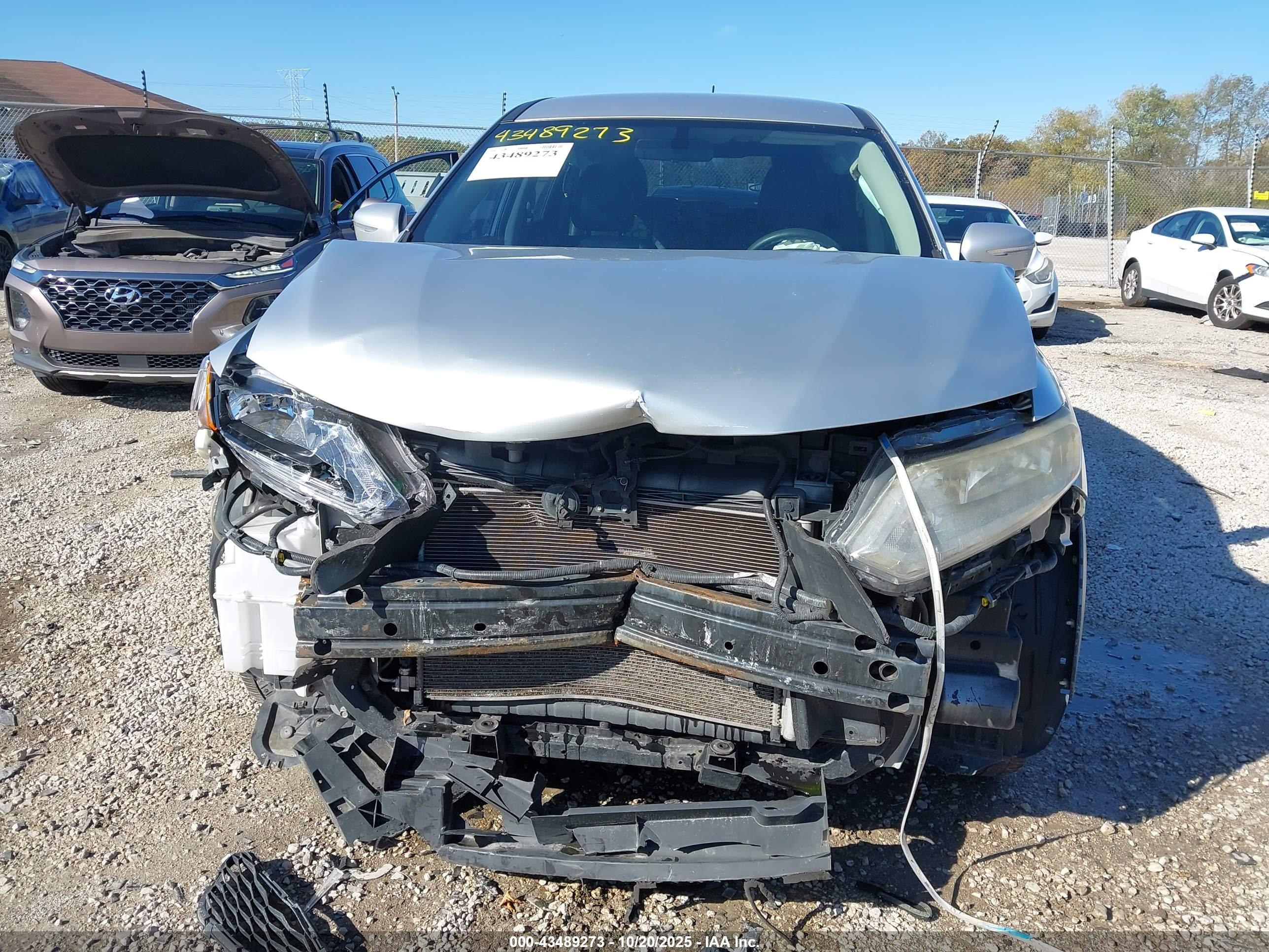 NISSAN ROGUE image 6