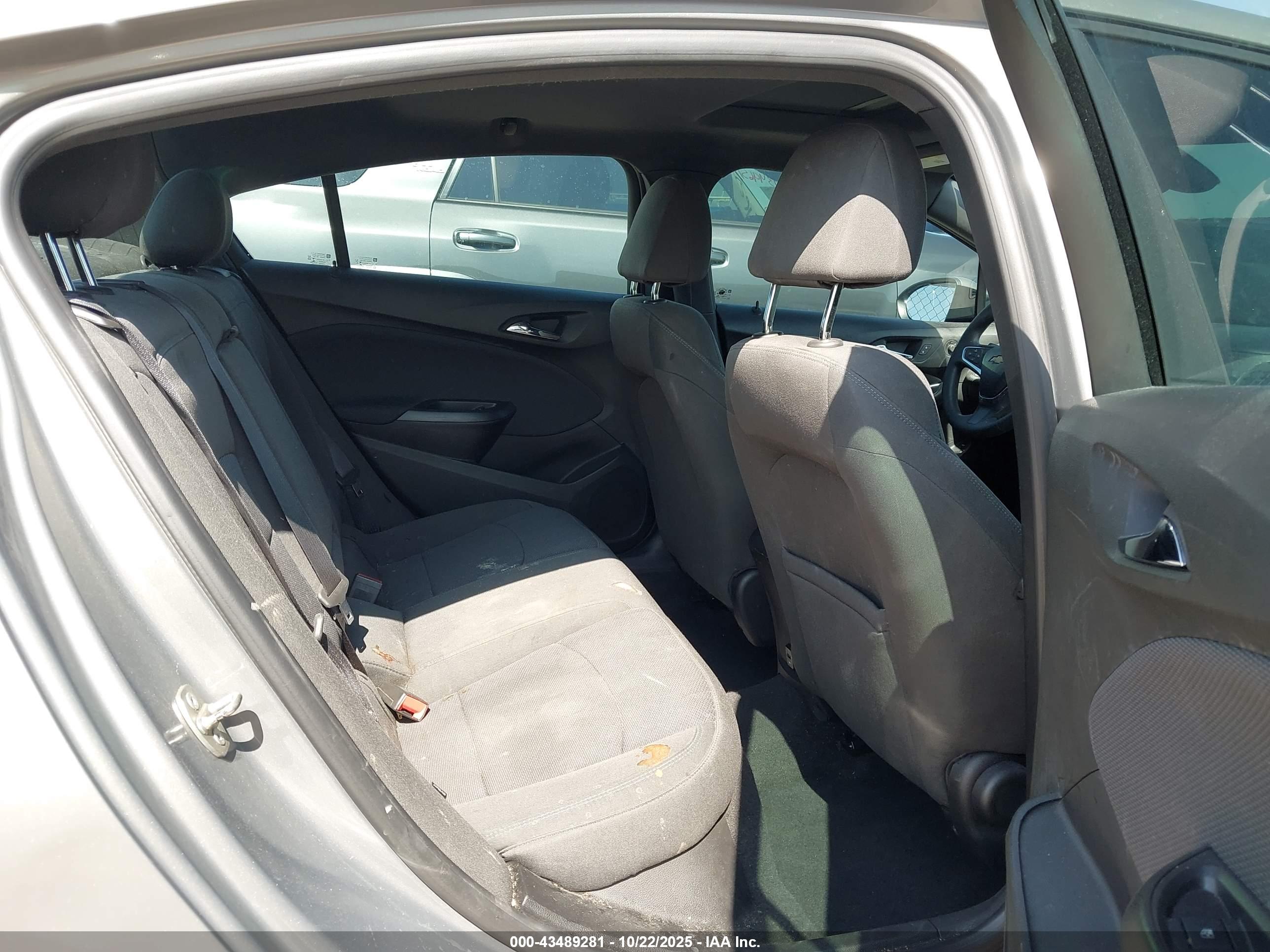 CHEVROLET CRUZE image 8