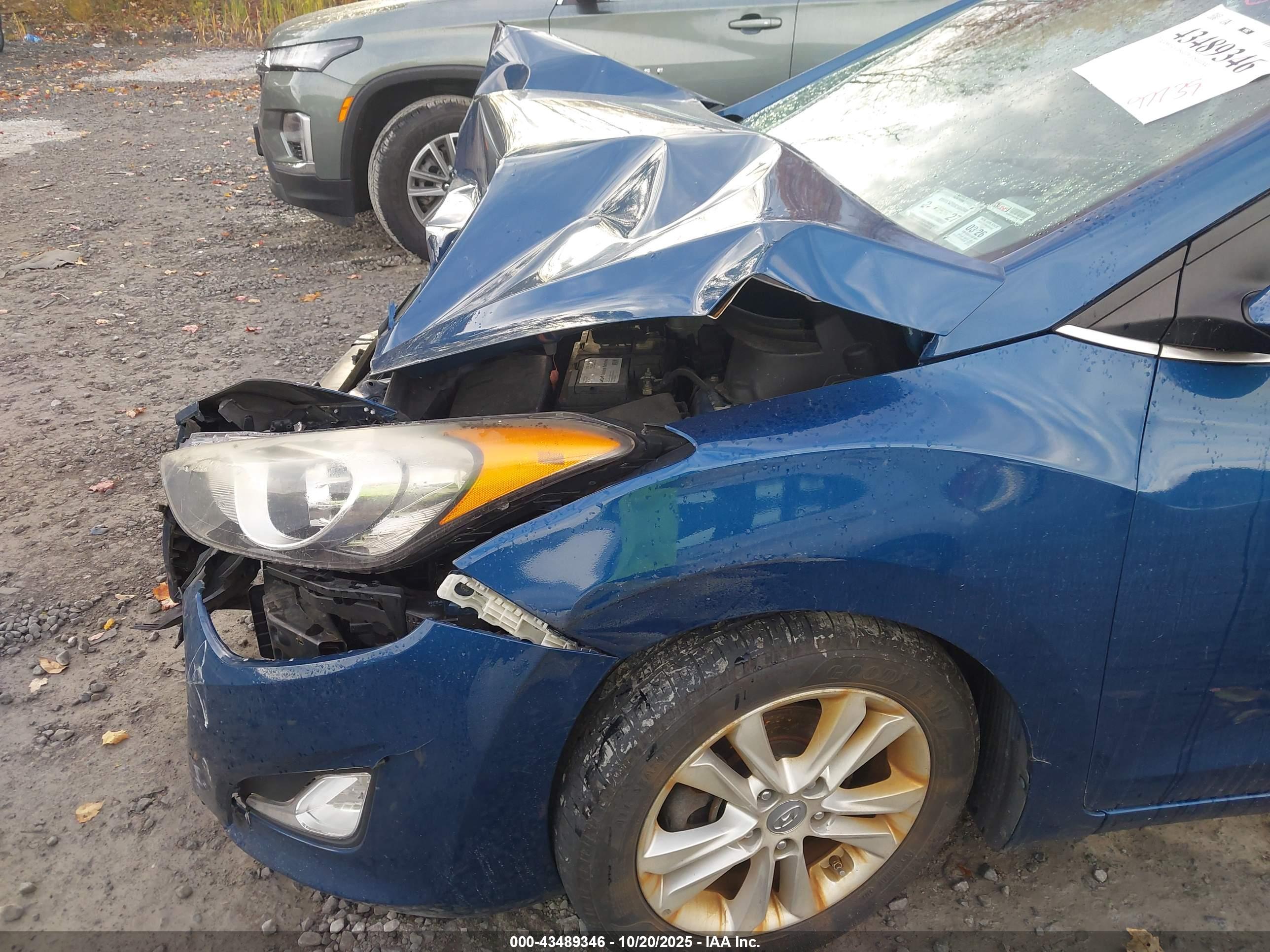 HYUNDAI ELANTRA image 6