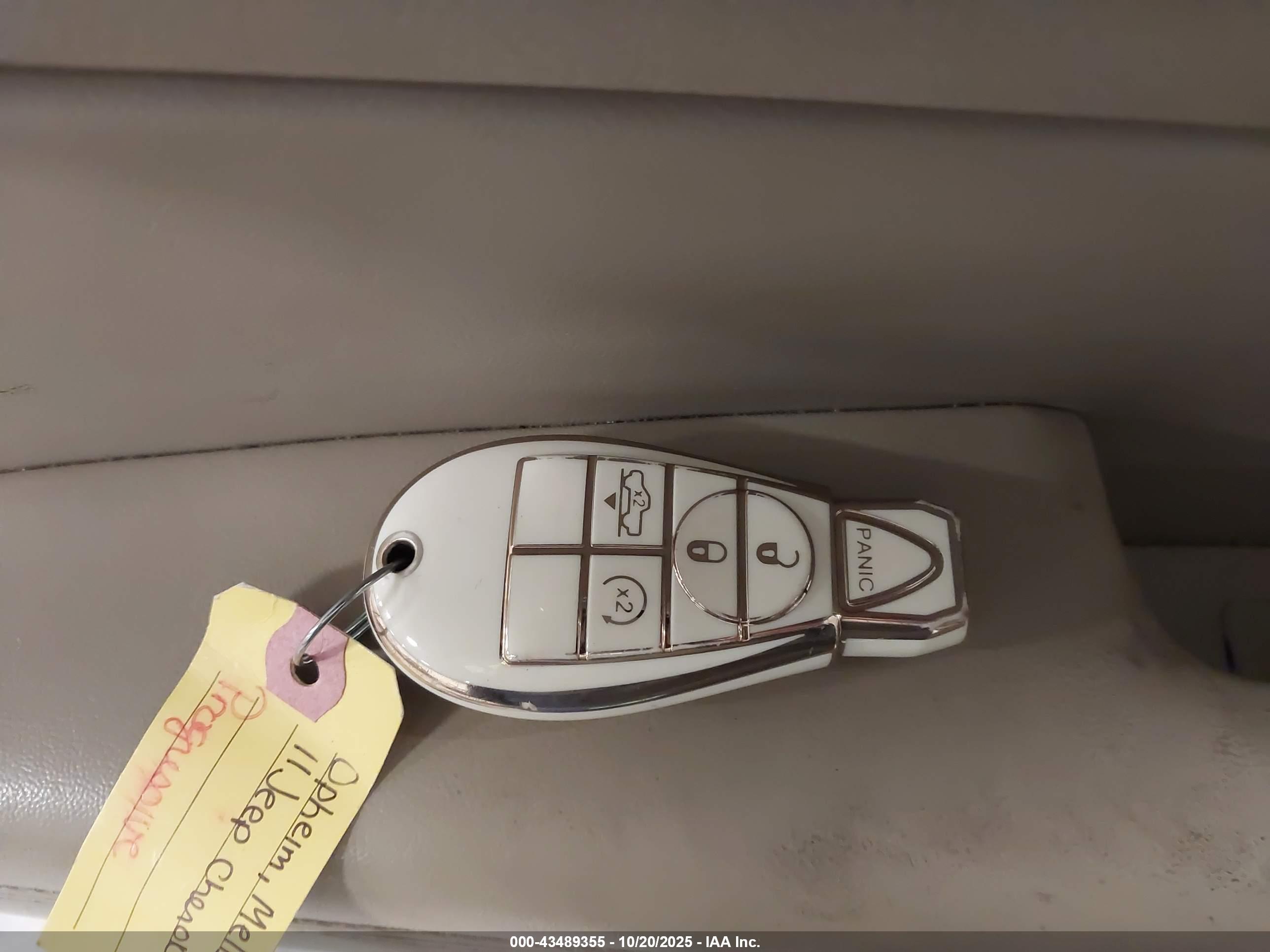 JEEP GRAND image 11