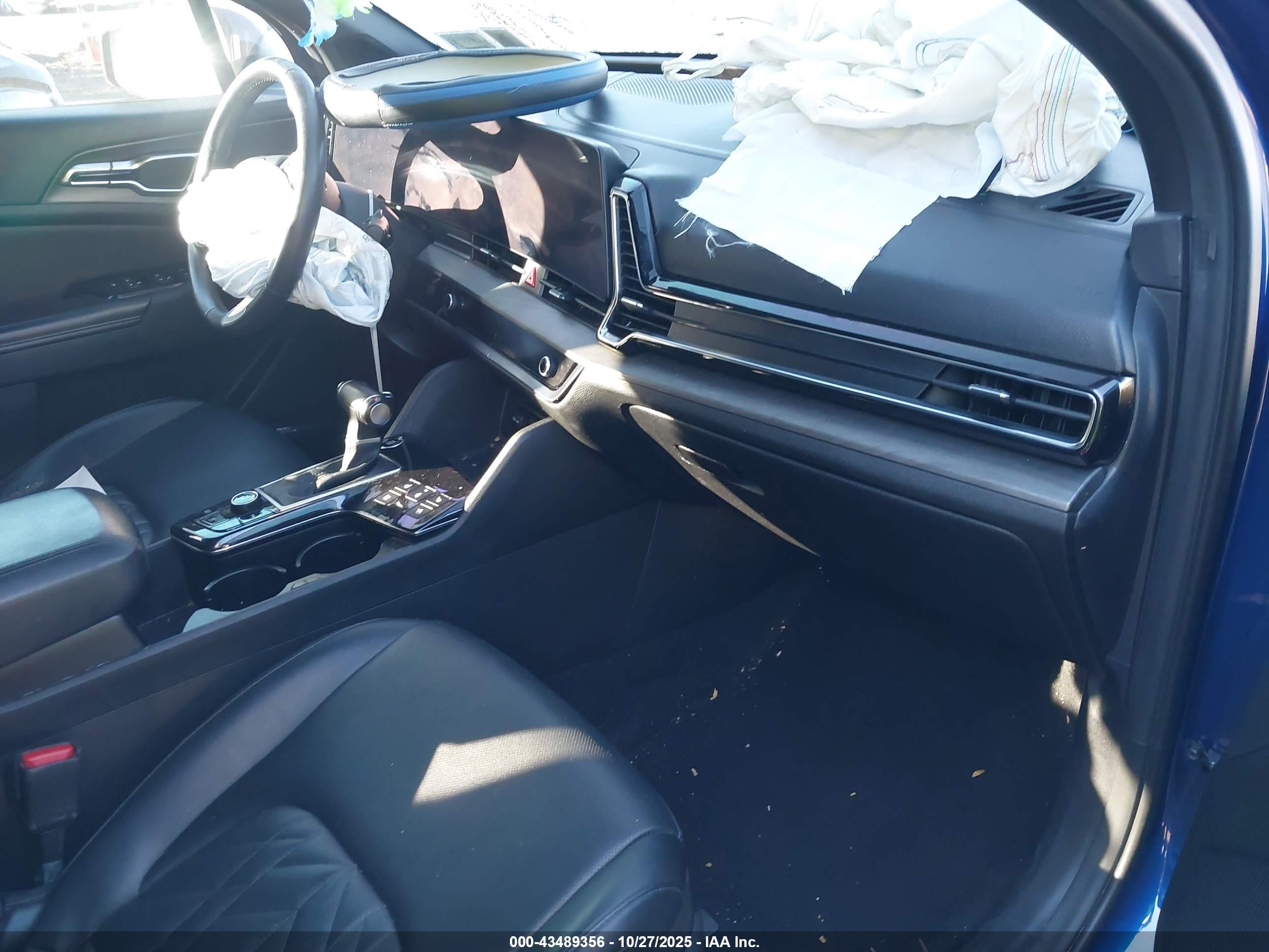 KIA SPORTAGE image 5