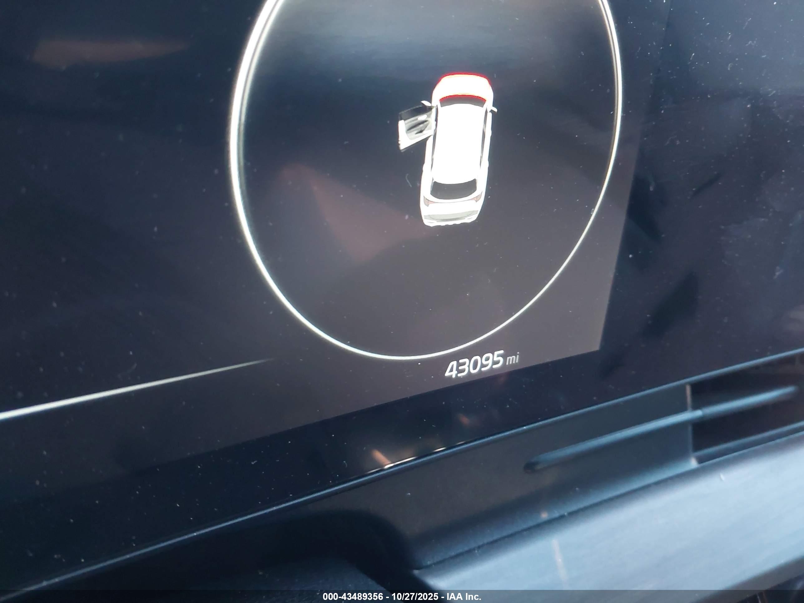 KIA SPORTAGE image 7
