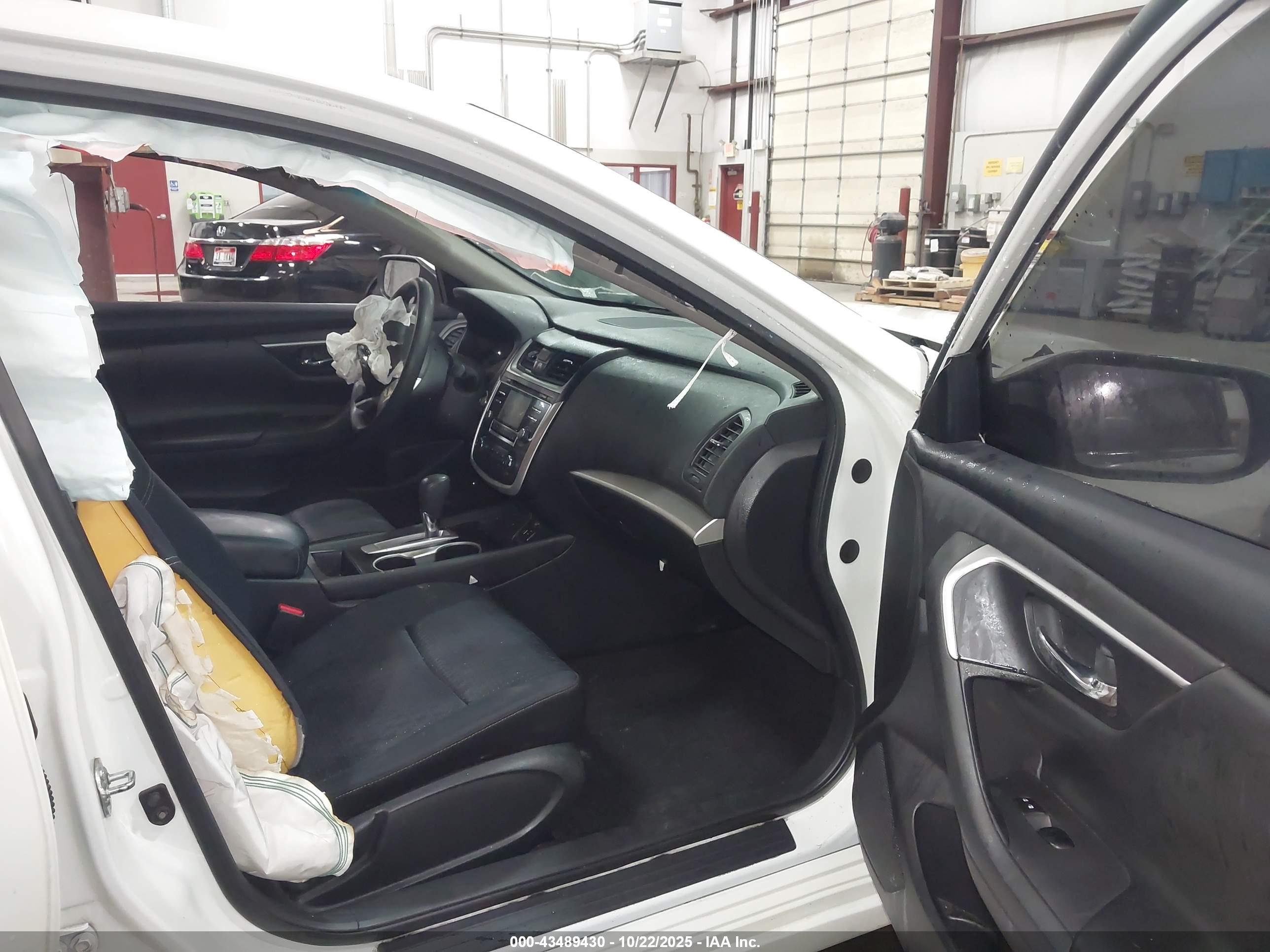 NISSAN ALTIMA image 5
