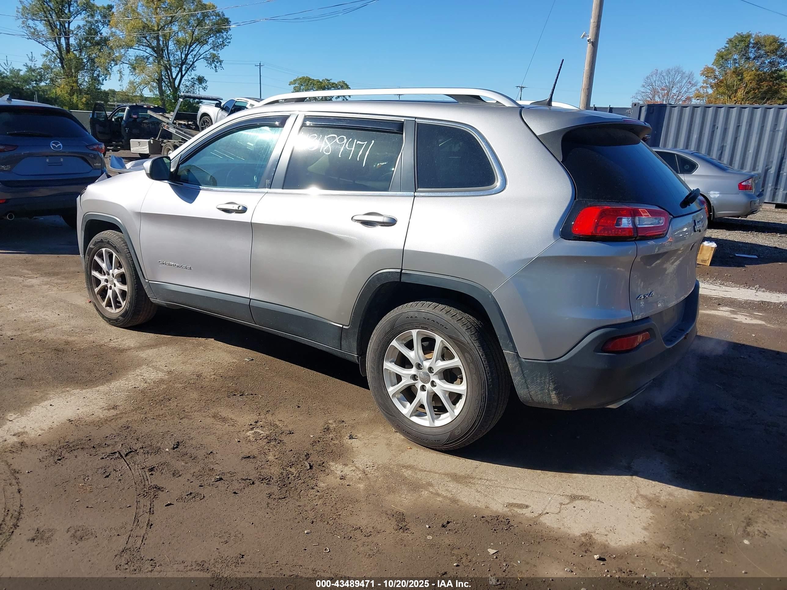 JEEP CHEROKEE image 3