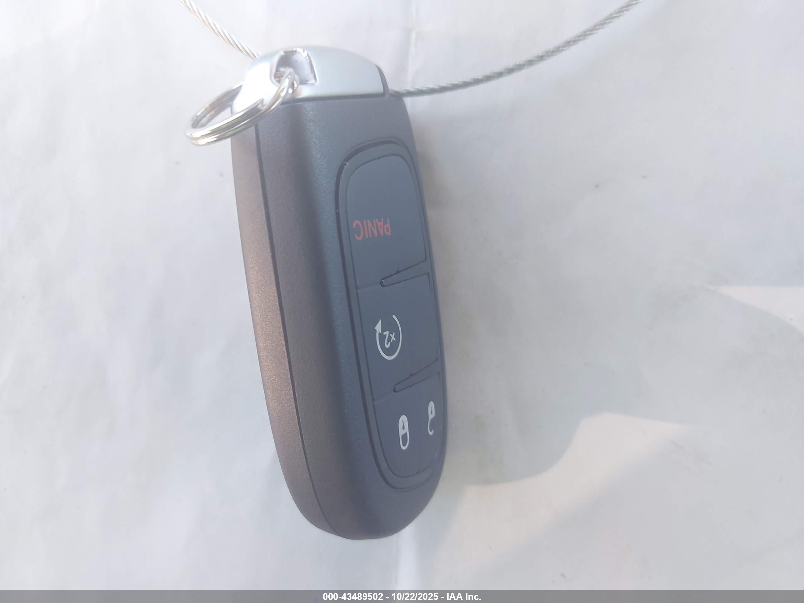 JEEP CHEROKEE image 11