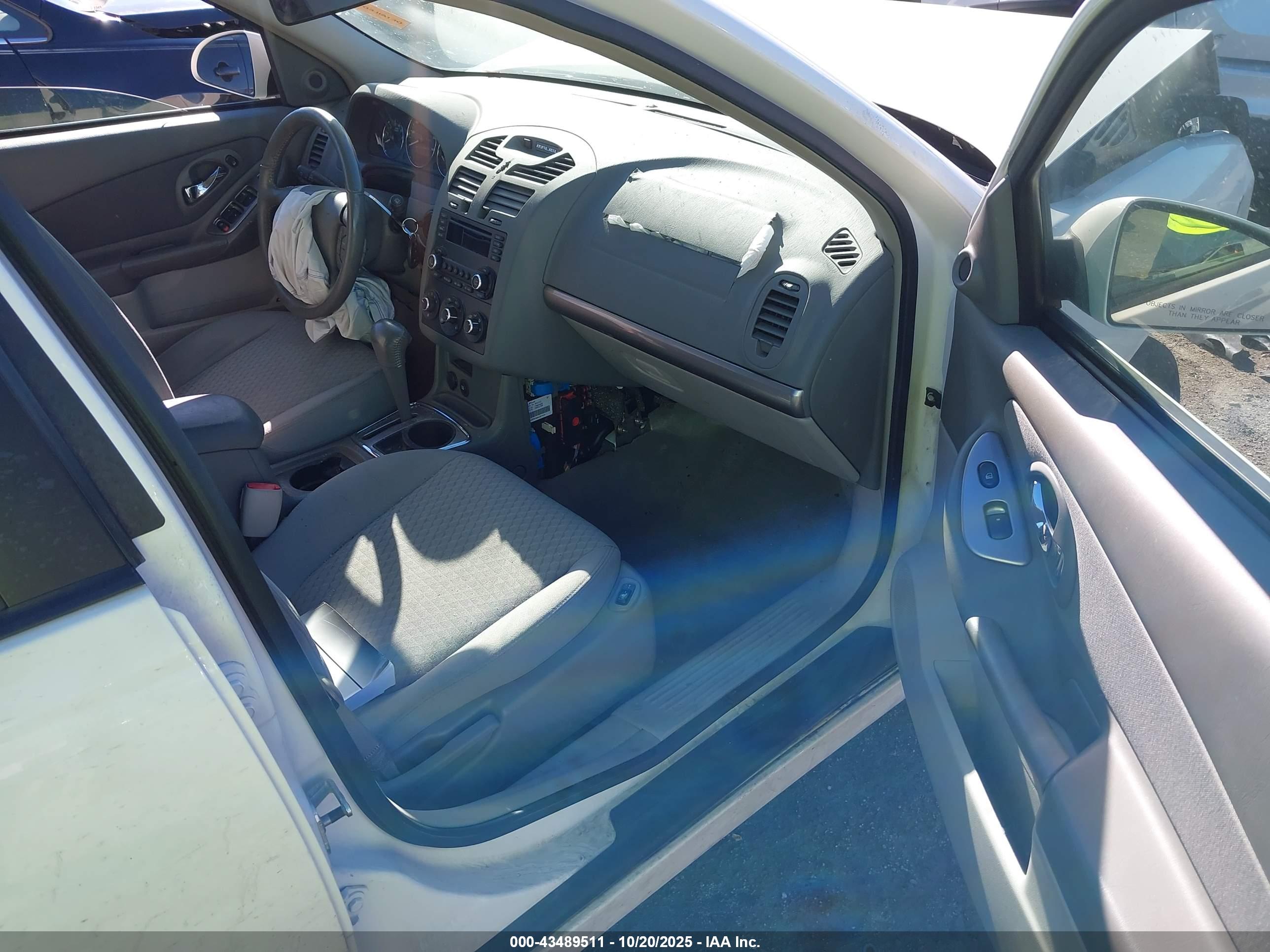 CHEVROLET MALIBU image 5
