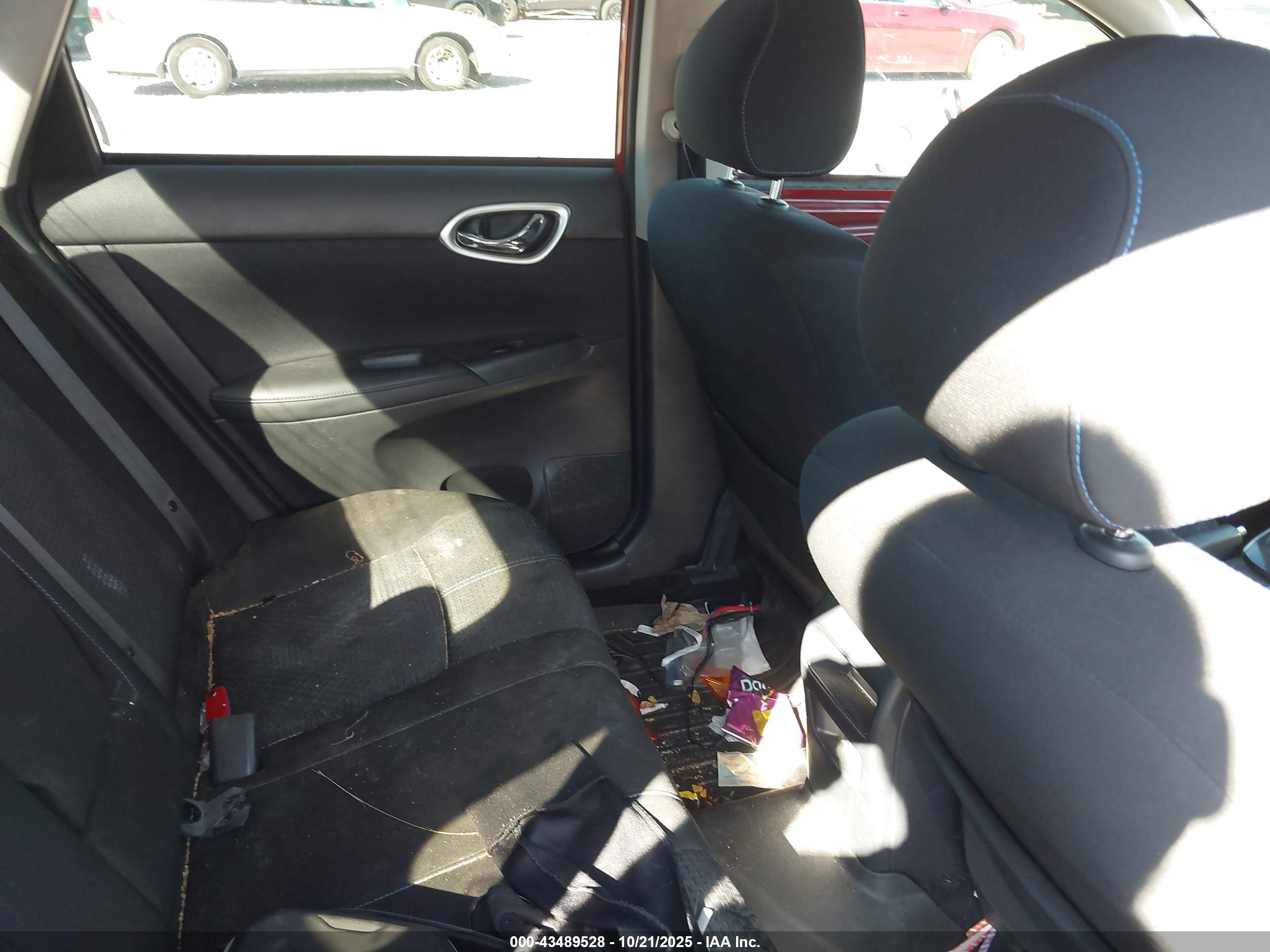 NISSAN SENTRA image 8