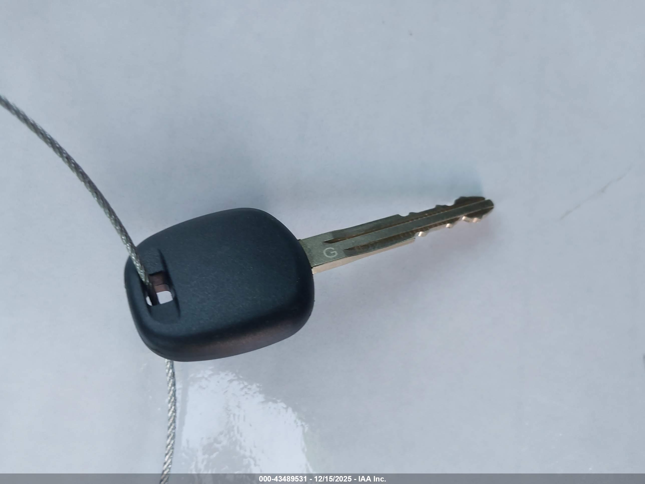 TOYOTA CAMRY image 11