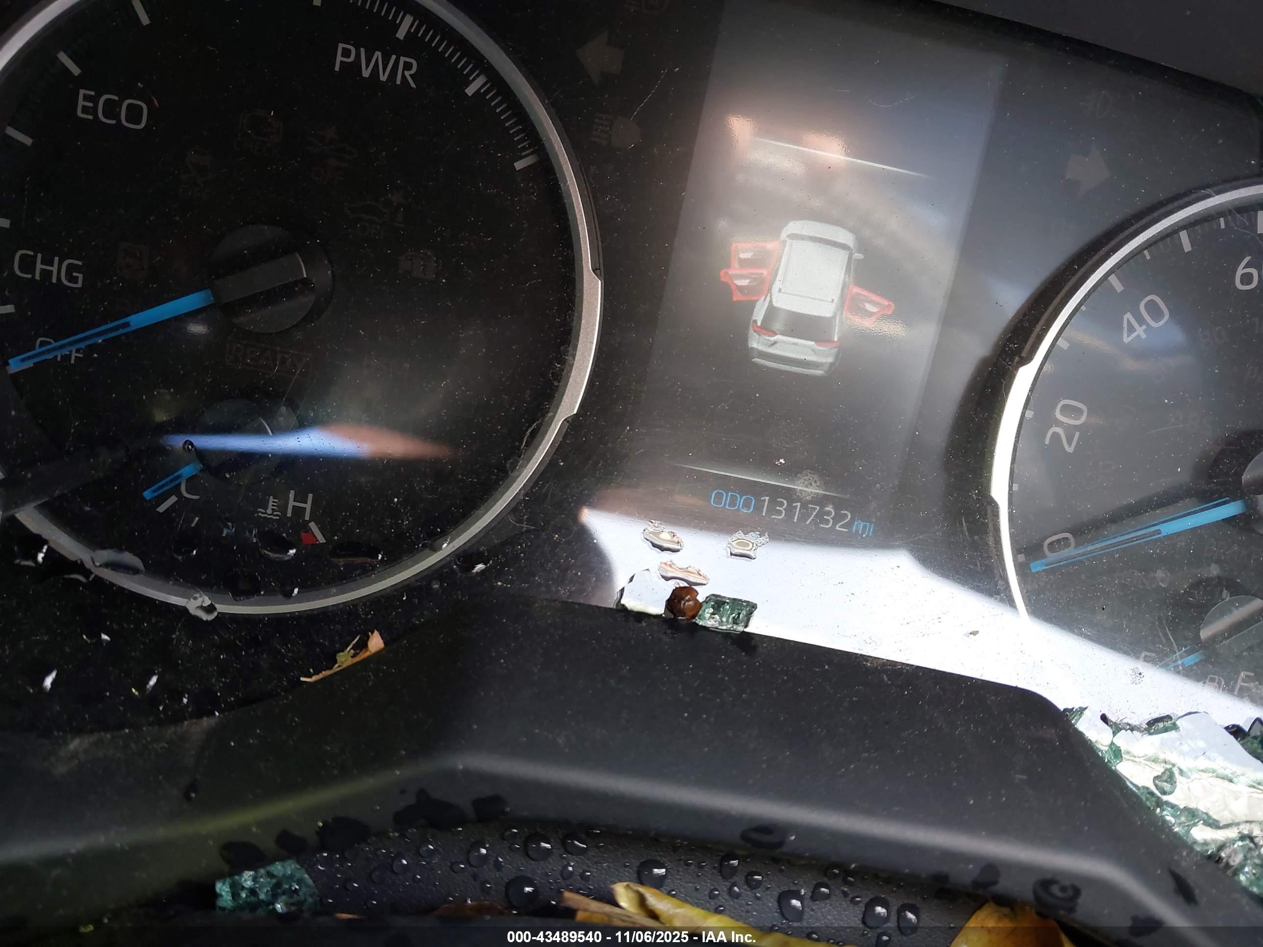 TOYOTA RAV4 image 7