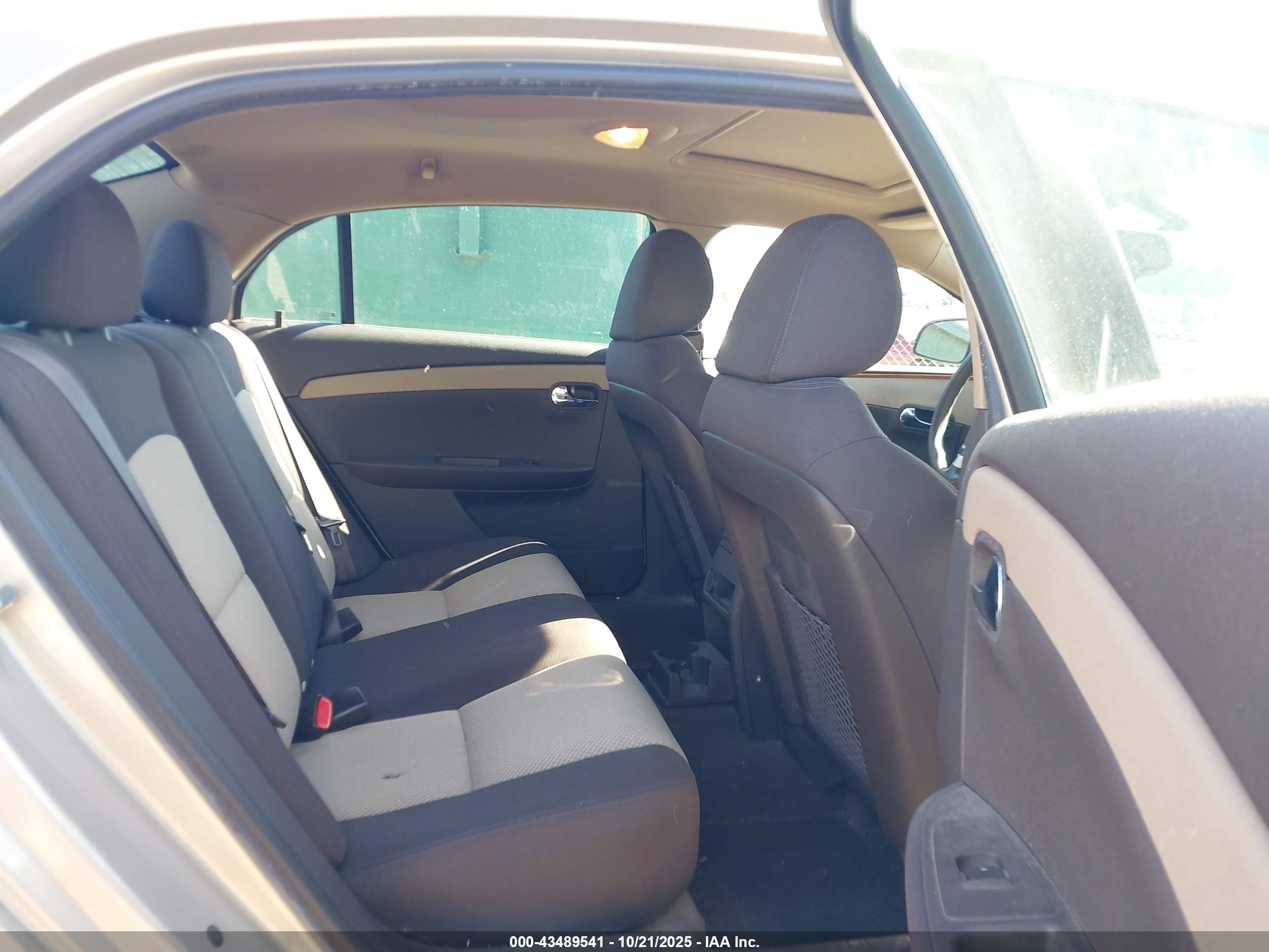 CHEVROLET MALIBU image 8