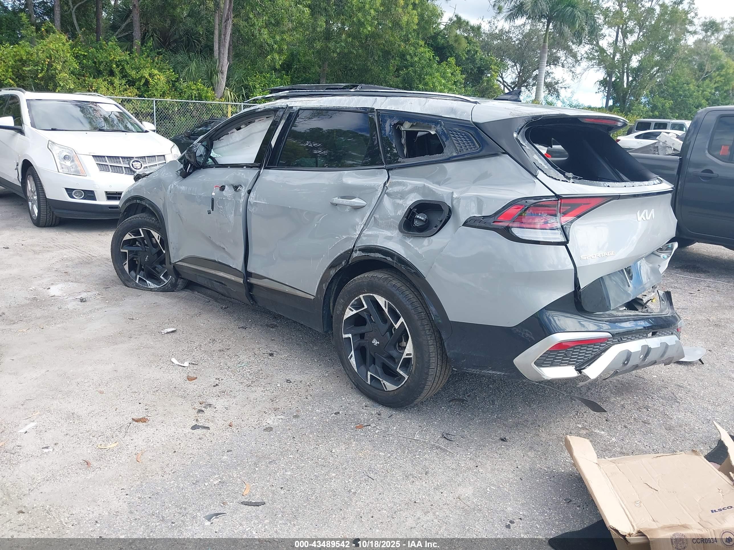 KIA SPORTAGE image 3