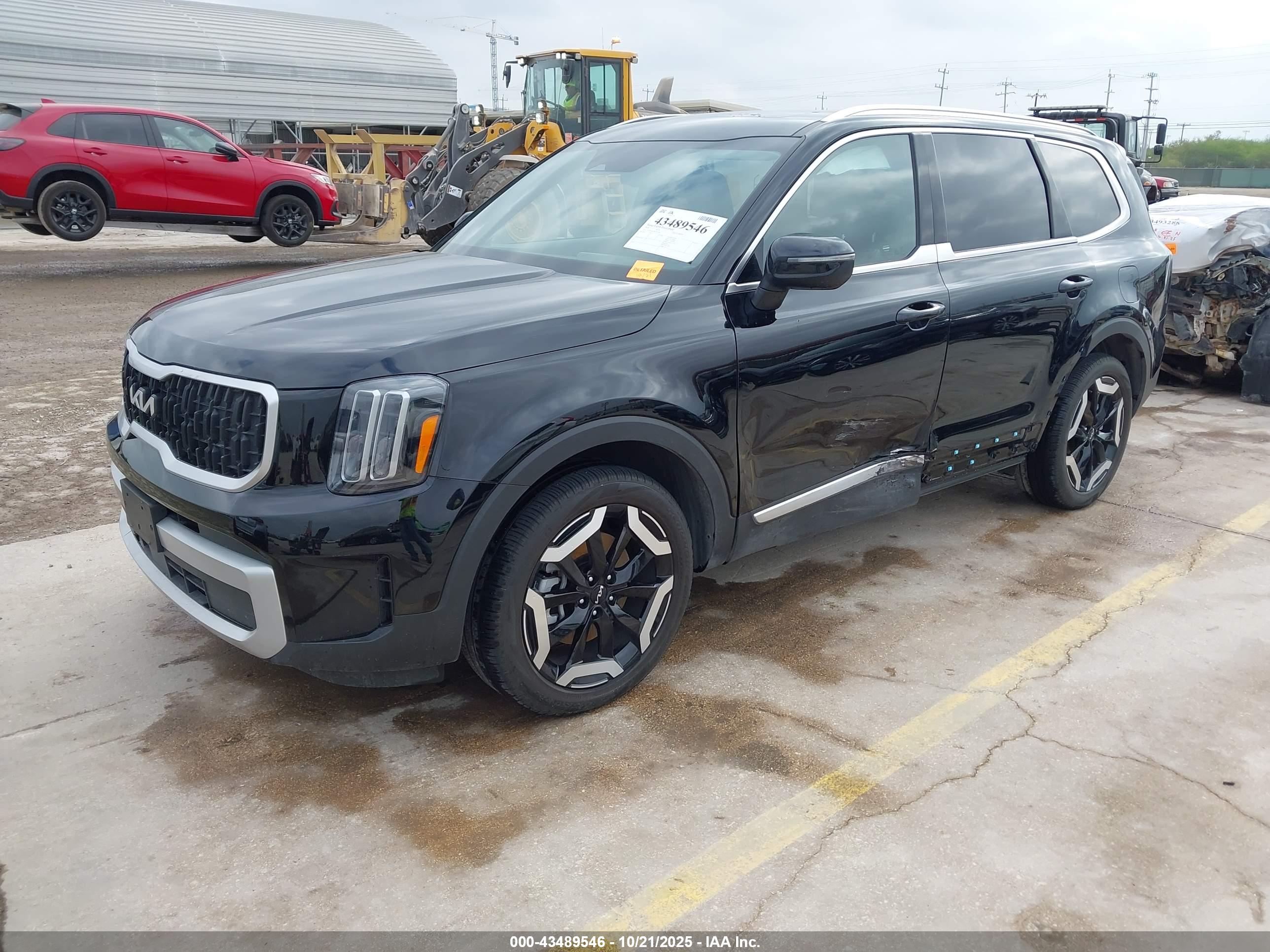 KIA TELLURIDE image 2