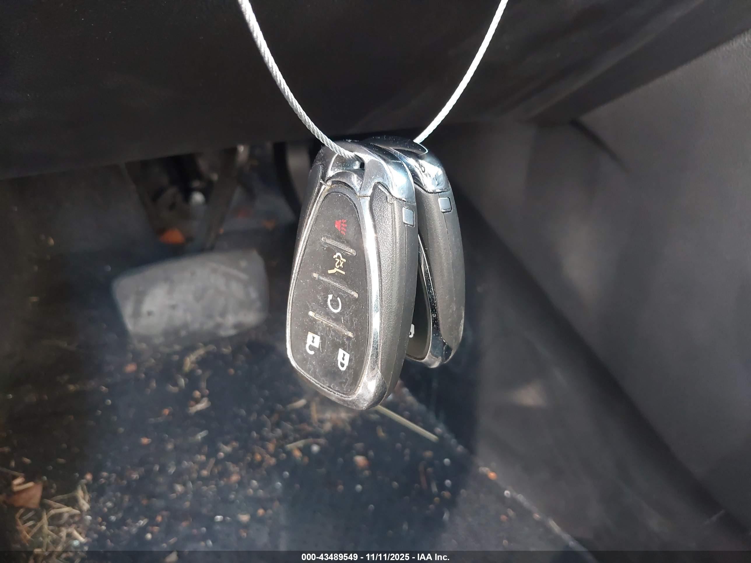 CHEVROLET TRAVERSE image 11