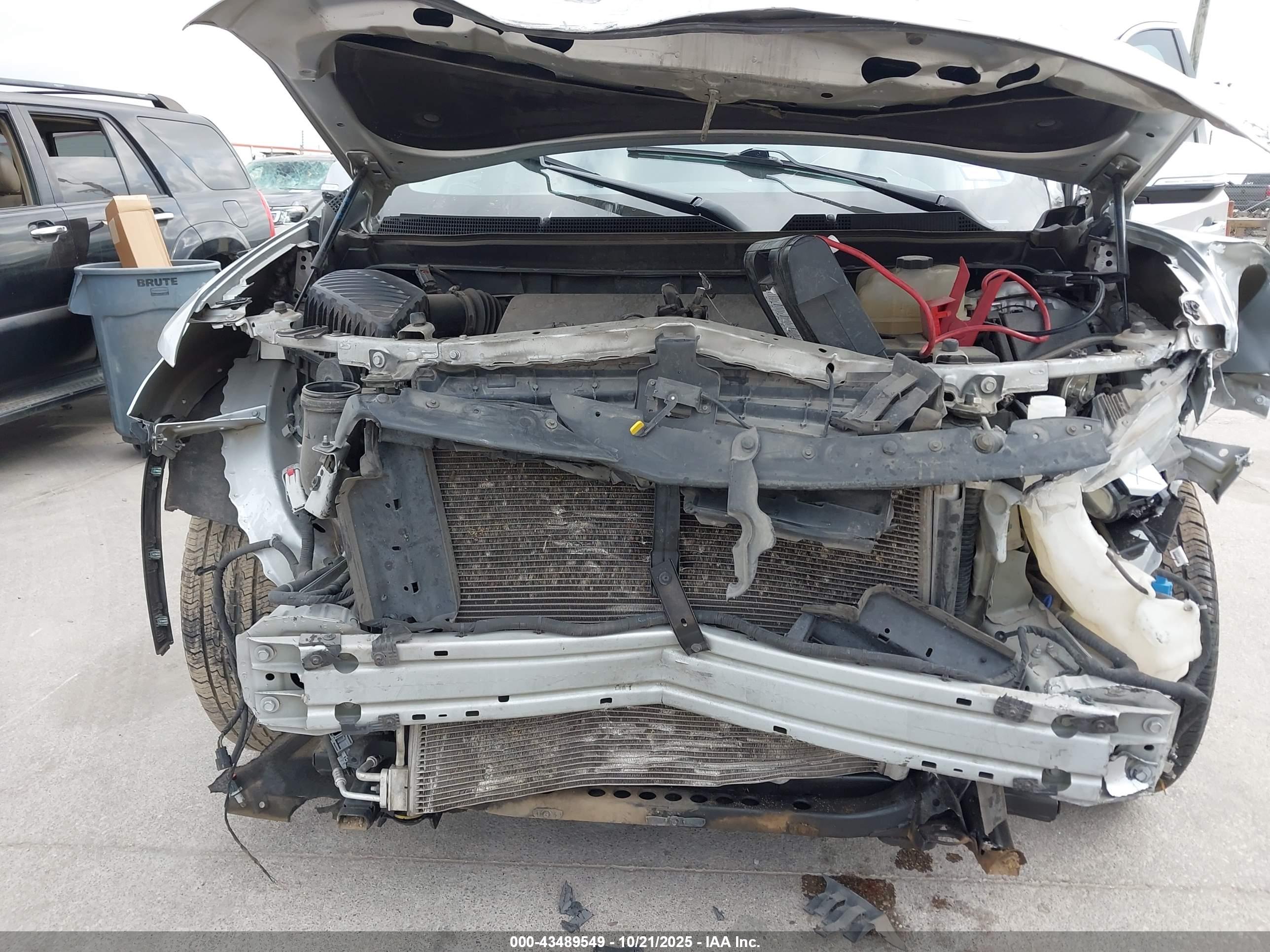 CHEVROLET TRAVERSE image 6