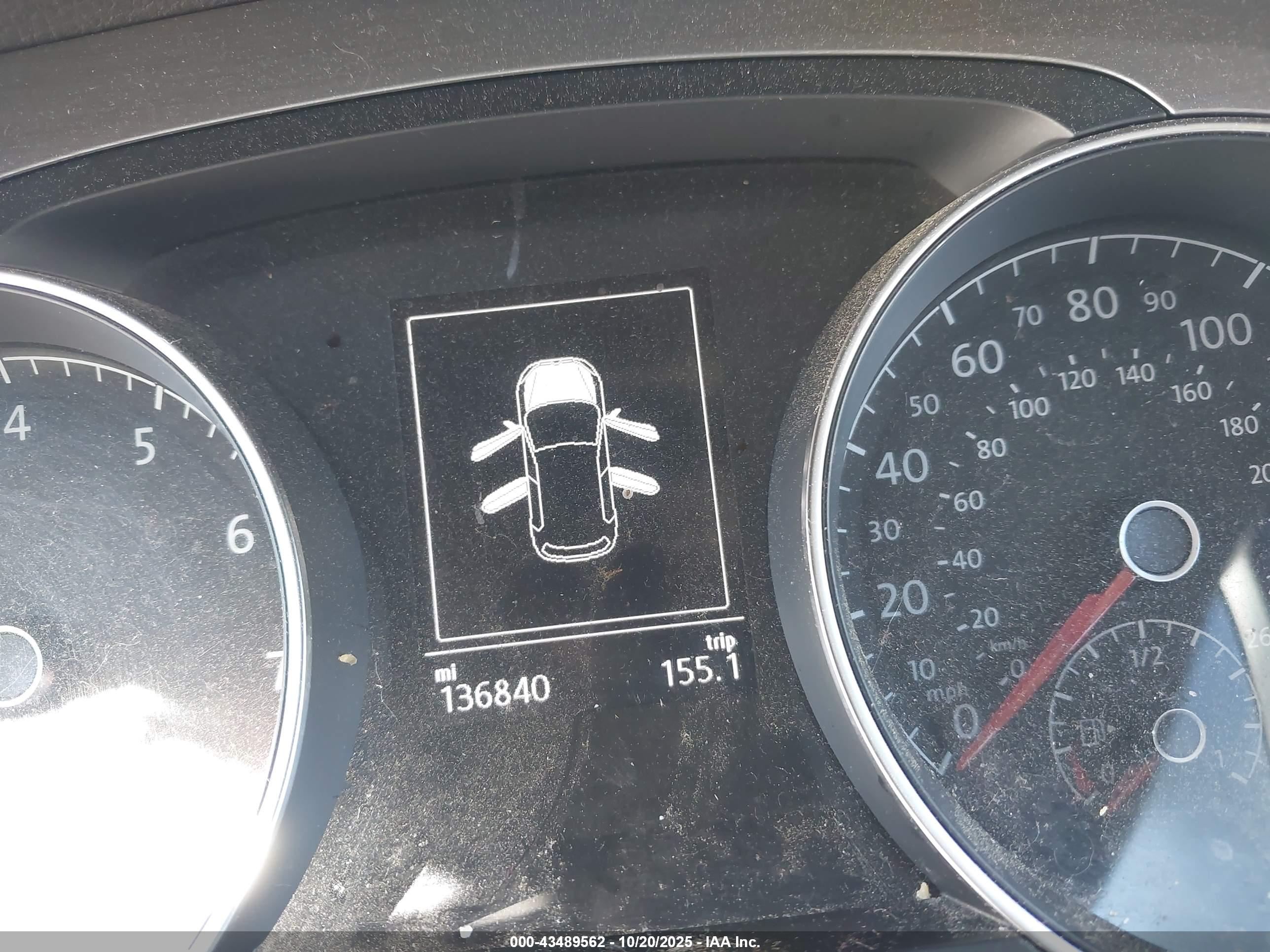 VOLKSWAGEN GOLF image 7