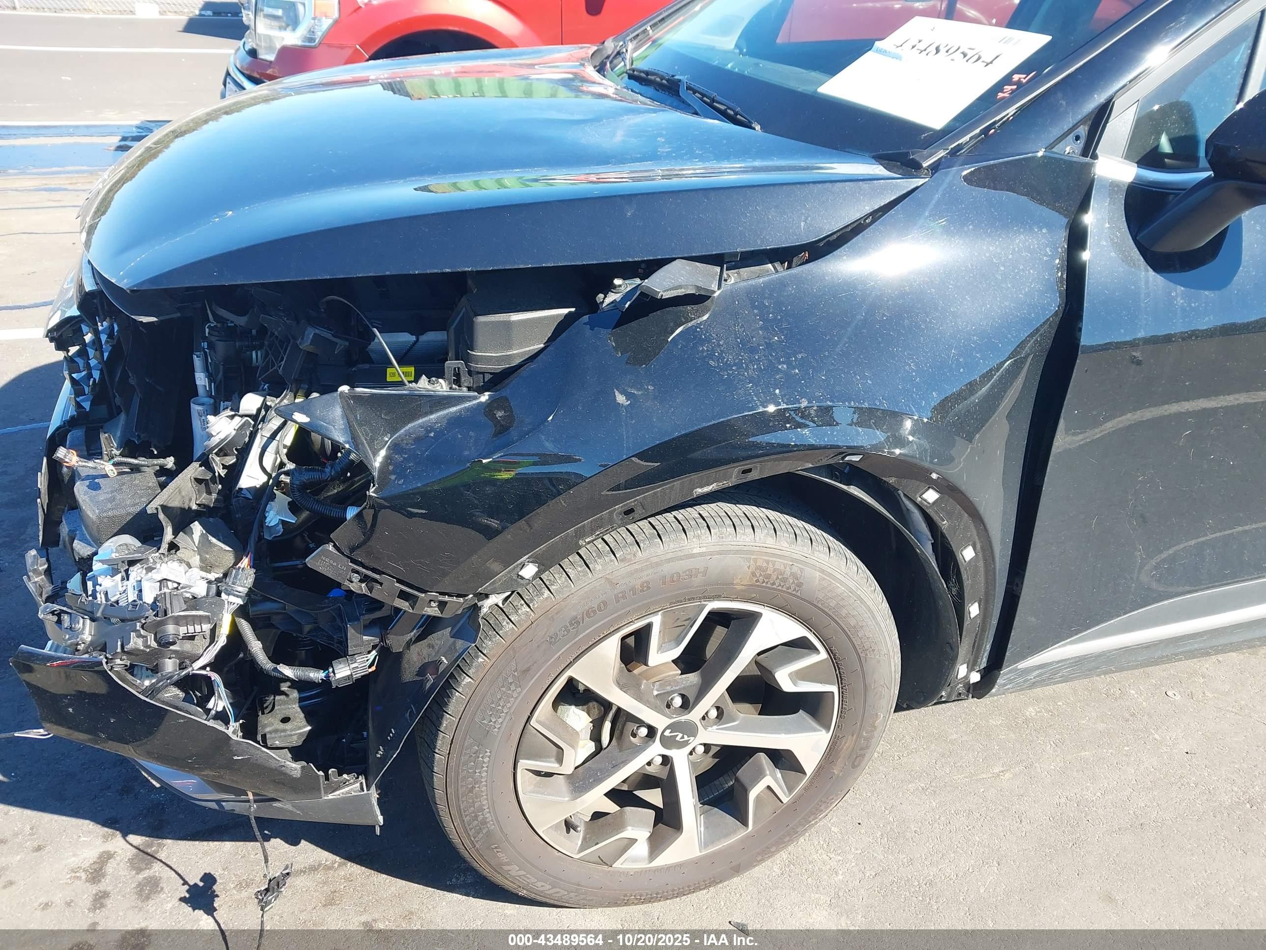 KIA SPORTAGE image 6