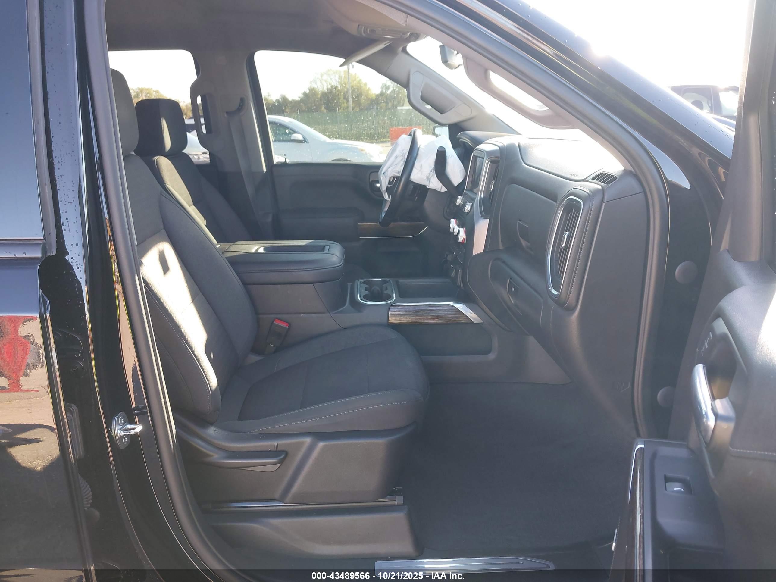 GMC SIERRA image 5
