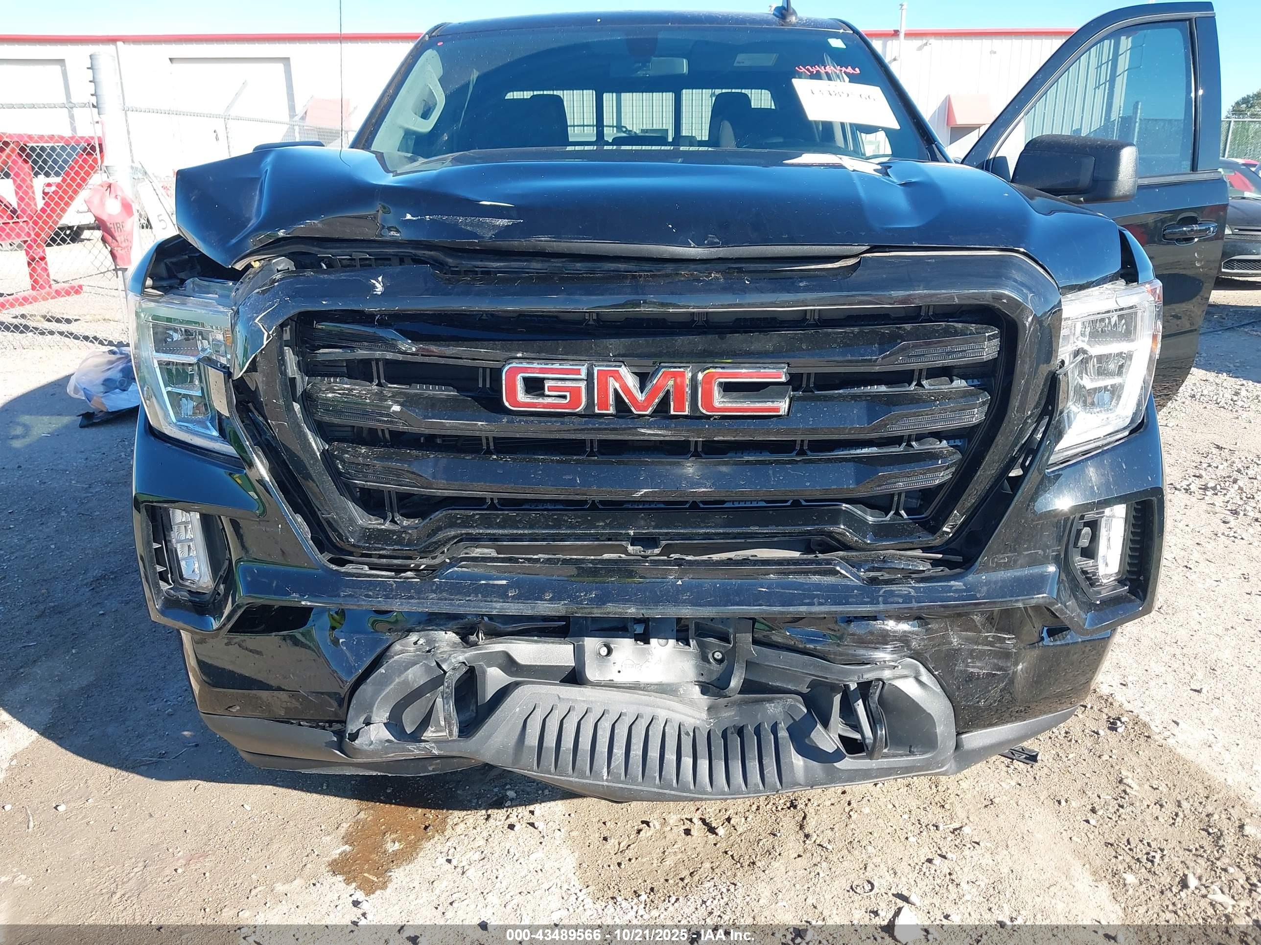 GMC SIERRA image 6