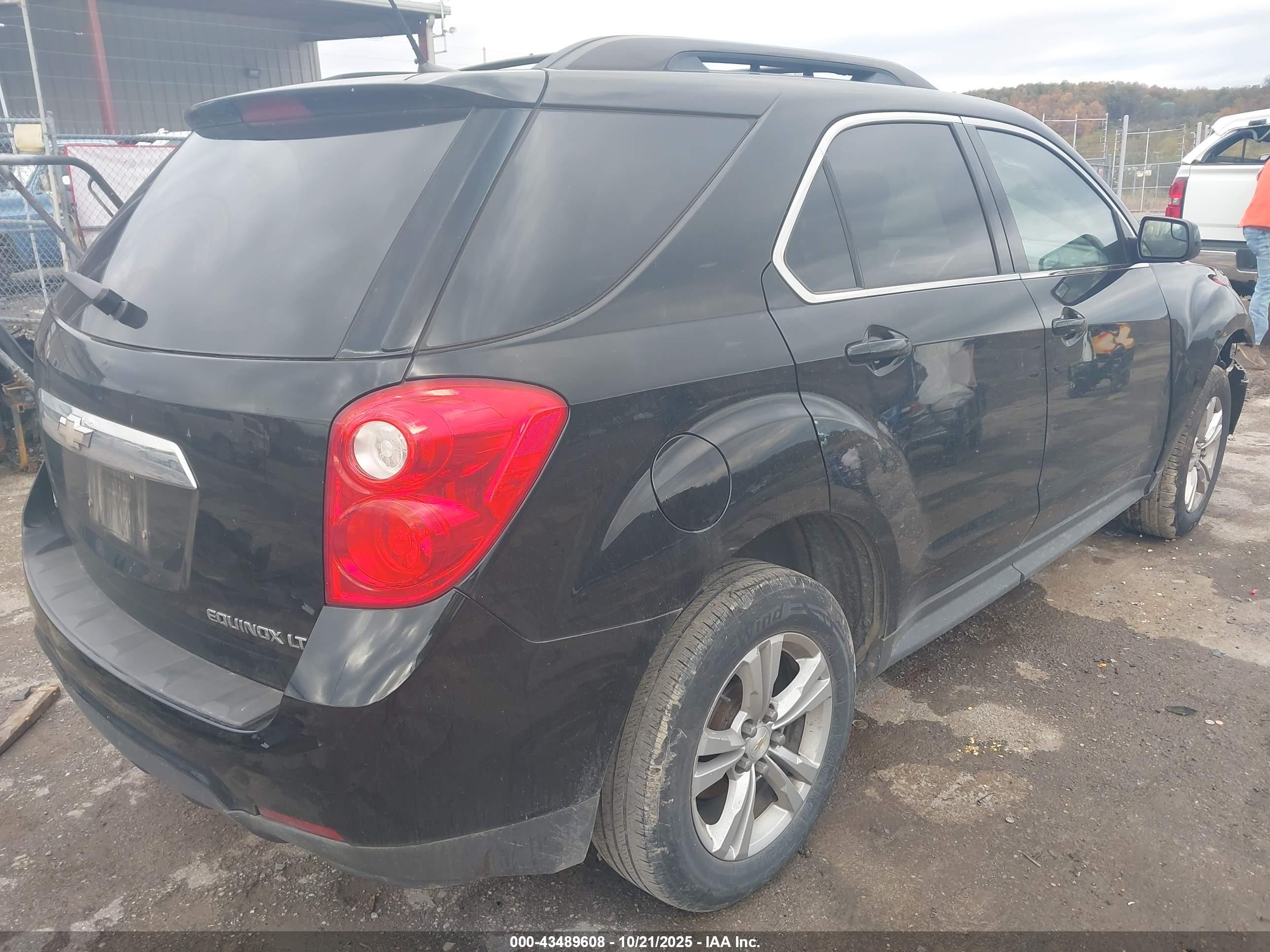 CHEVROLET EQUINOX image 4