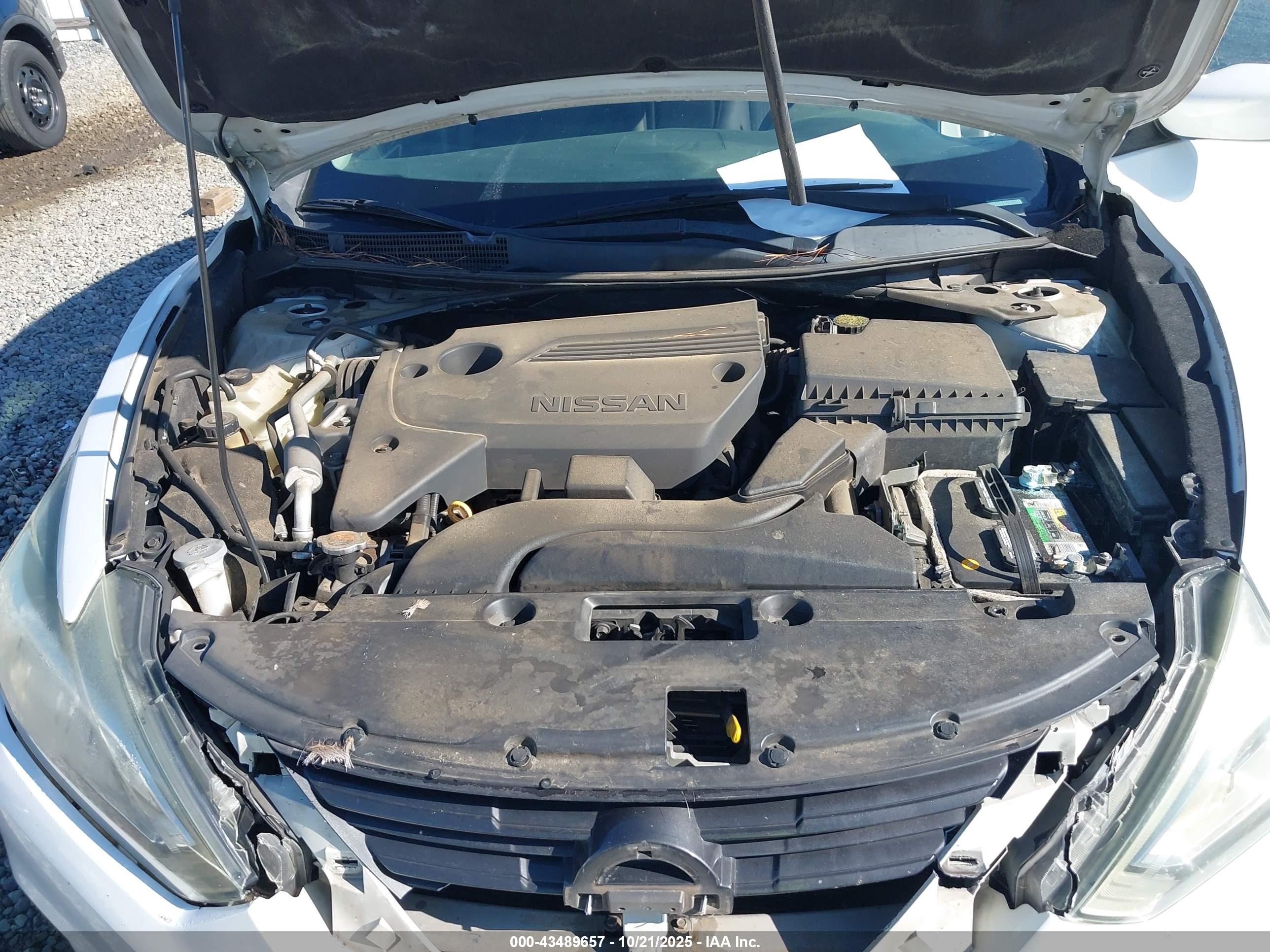 NISSAN ALTIMA image 10