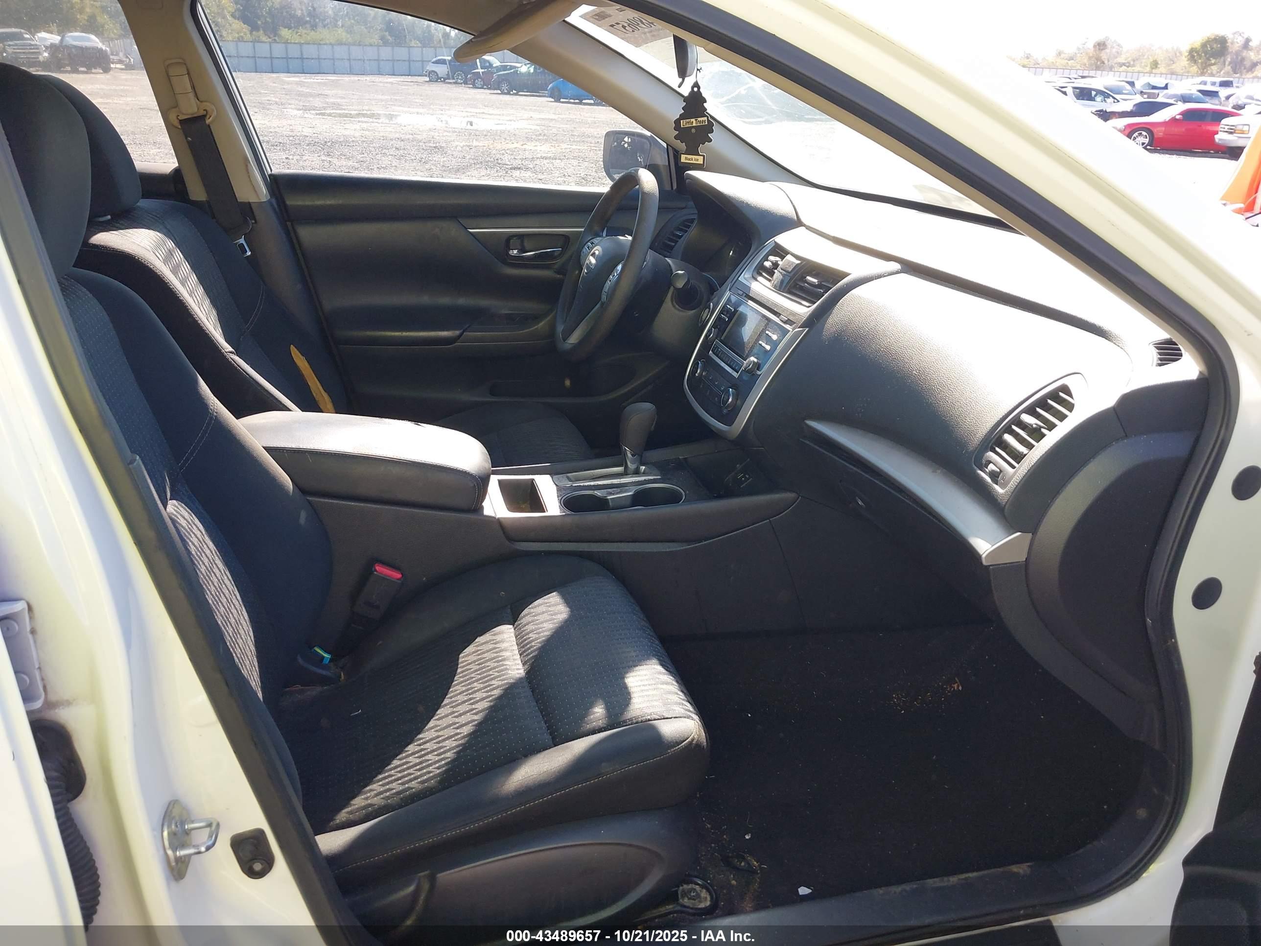 NISSAN ALTIMA image 5