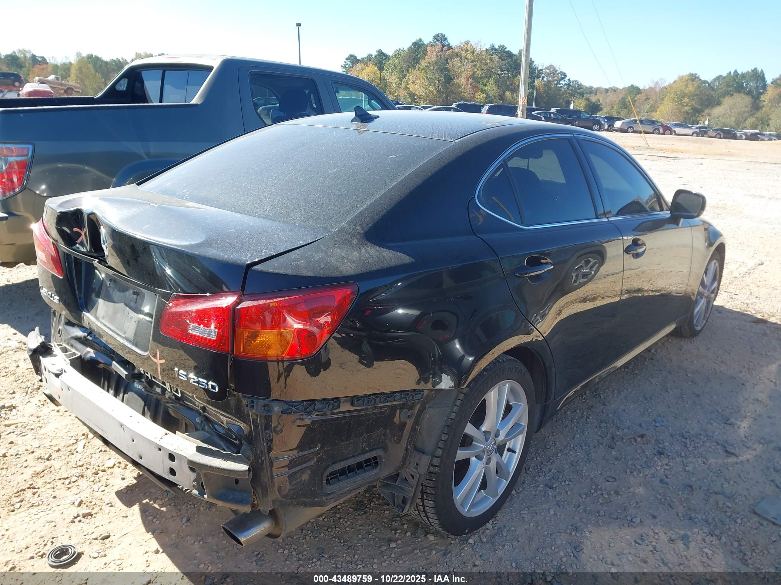 LEXUS IS image 4