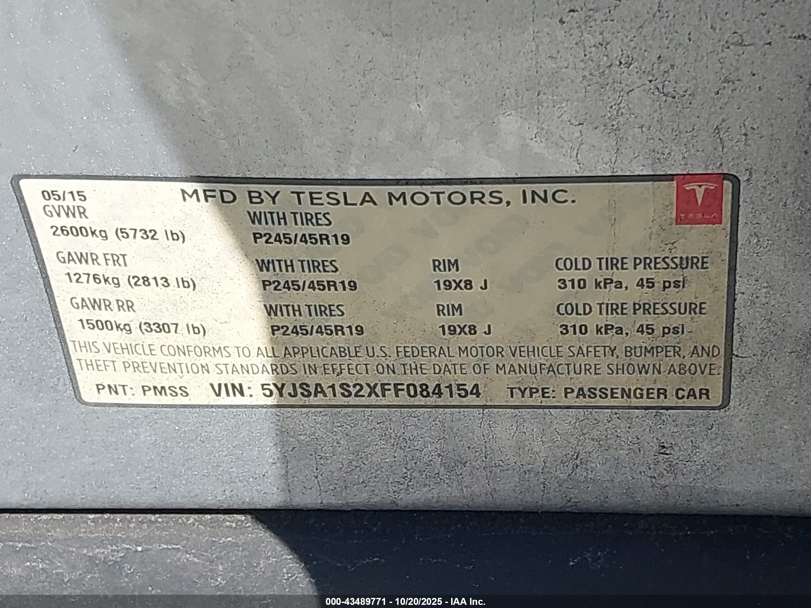 TESLA MODEL image 9
