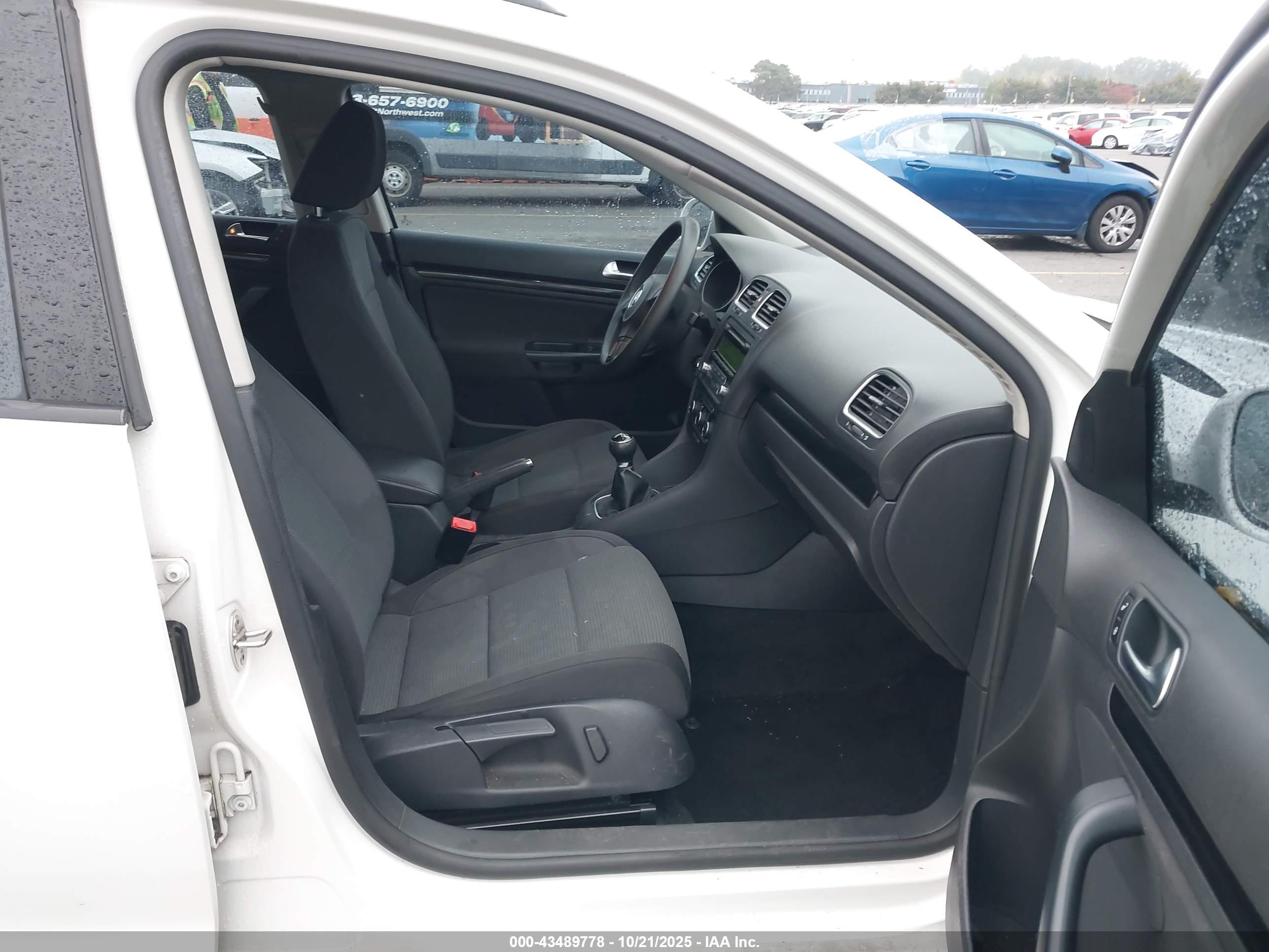 VOLKSWAGEN JETTA image 5