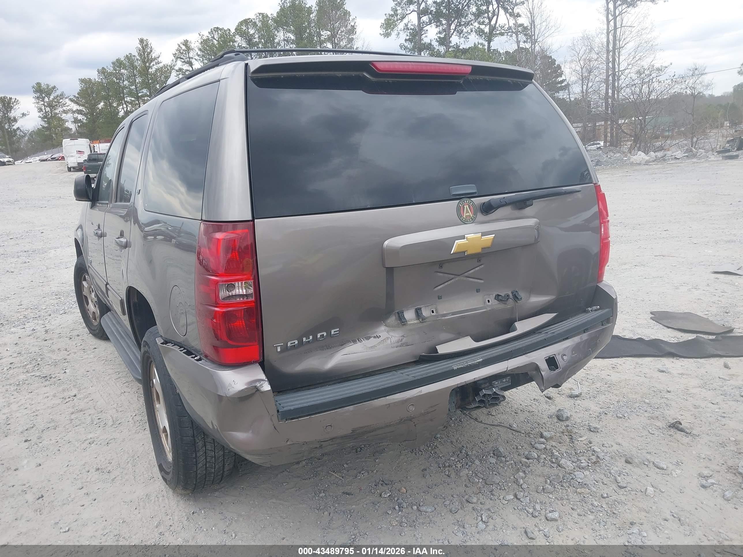 CHEVROLET TAHOE image 3