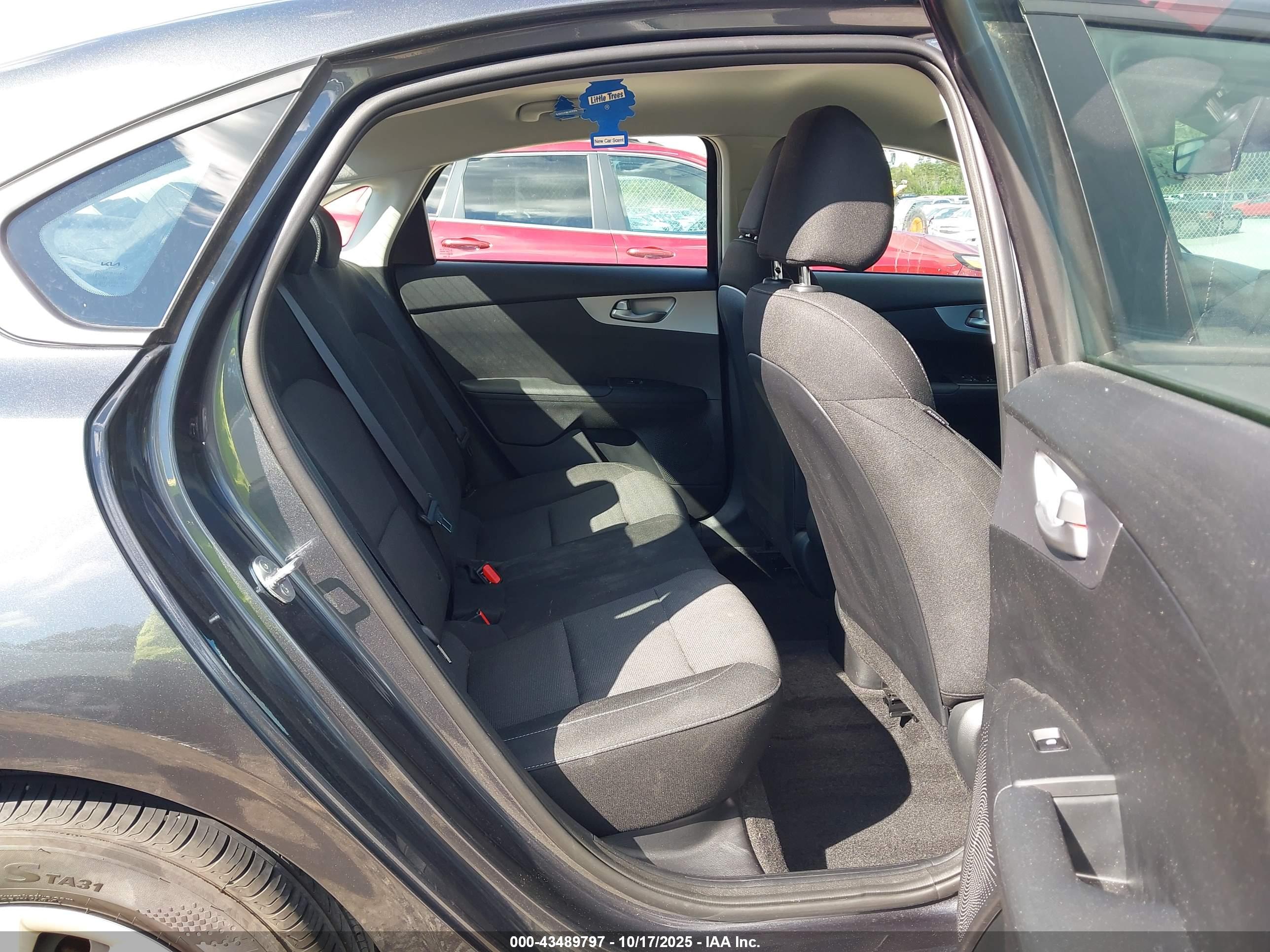 KIA FORTE image 8