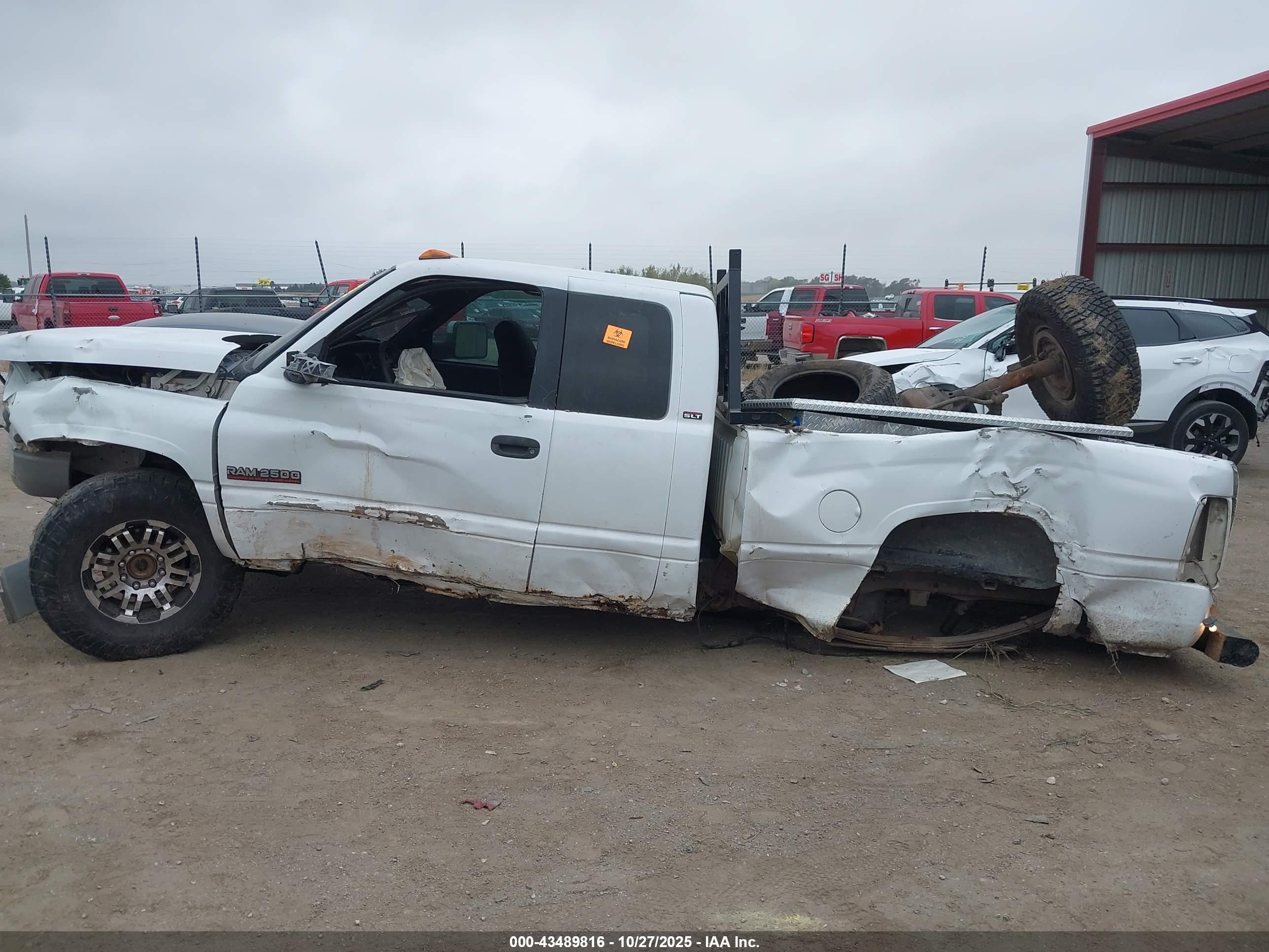 DODGE RAM image 6