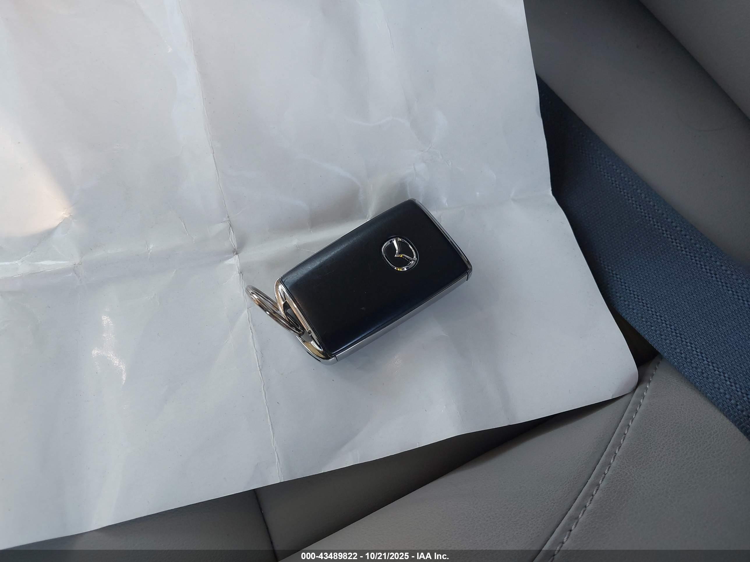 MAZDA CX-30 image 11