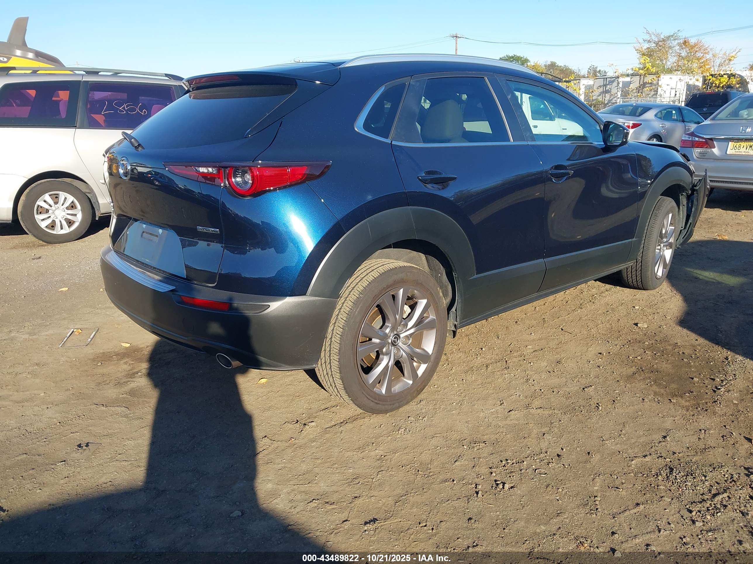 MAZDA CX-30 image 4