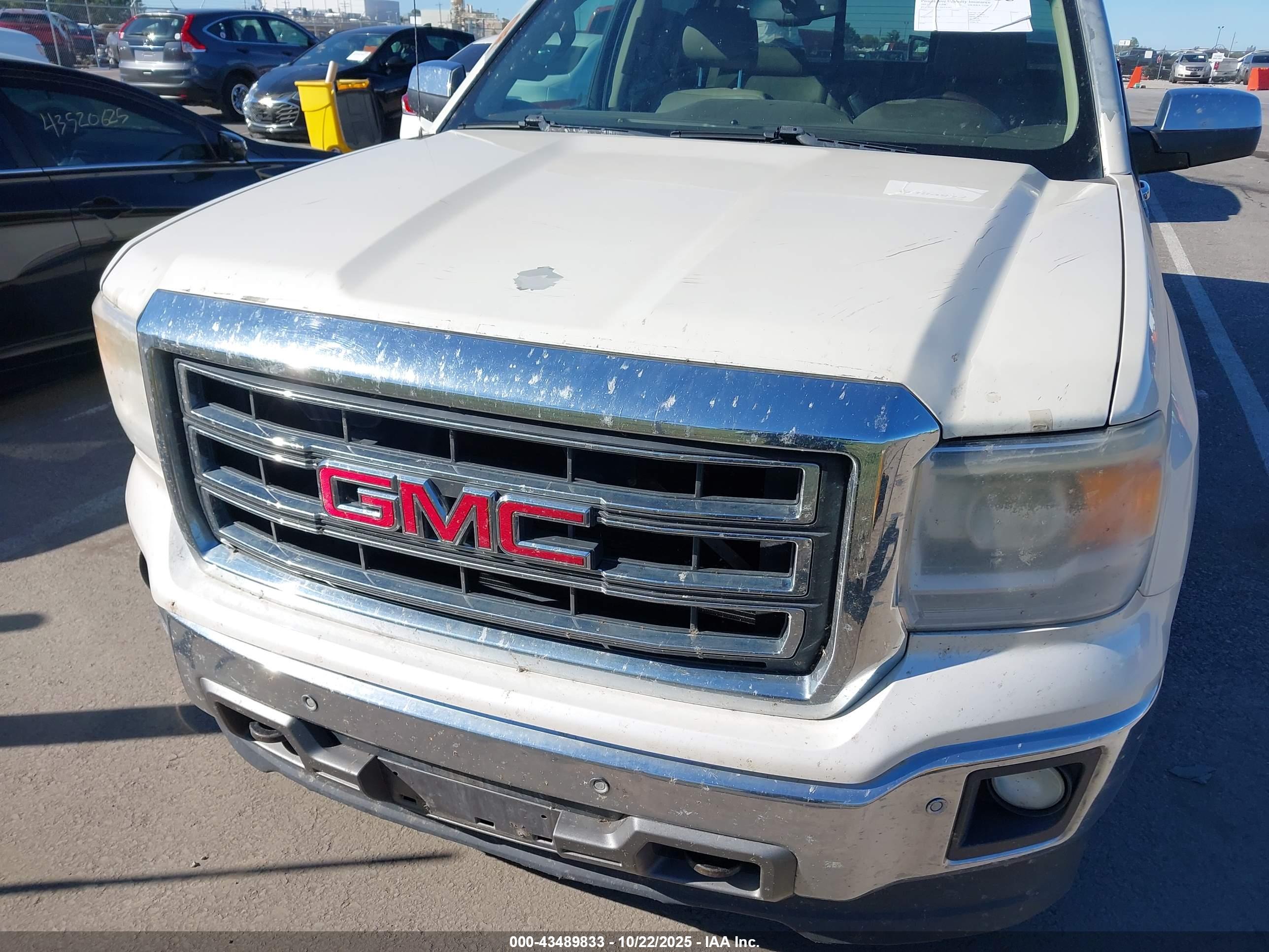 GMC SIERRA image 6