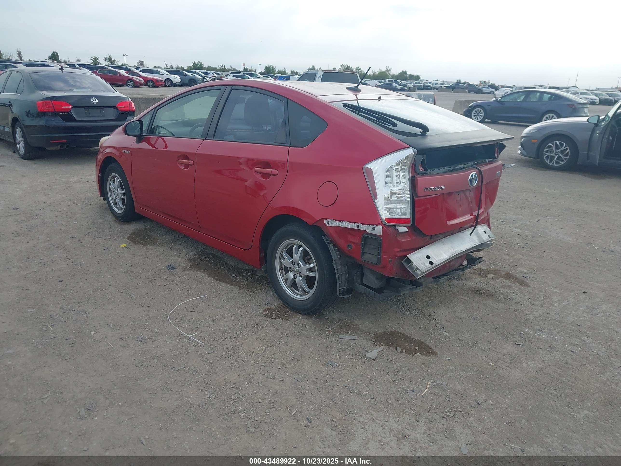 TOYOTA PRIUS image 3