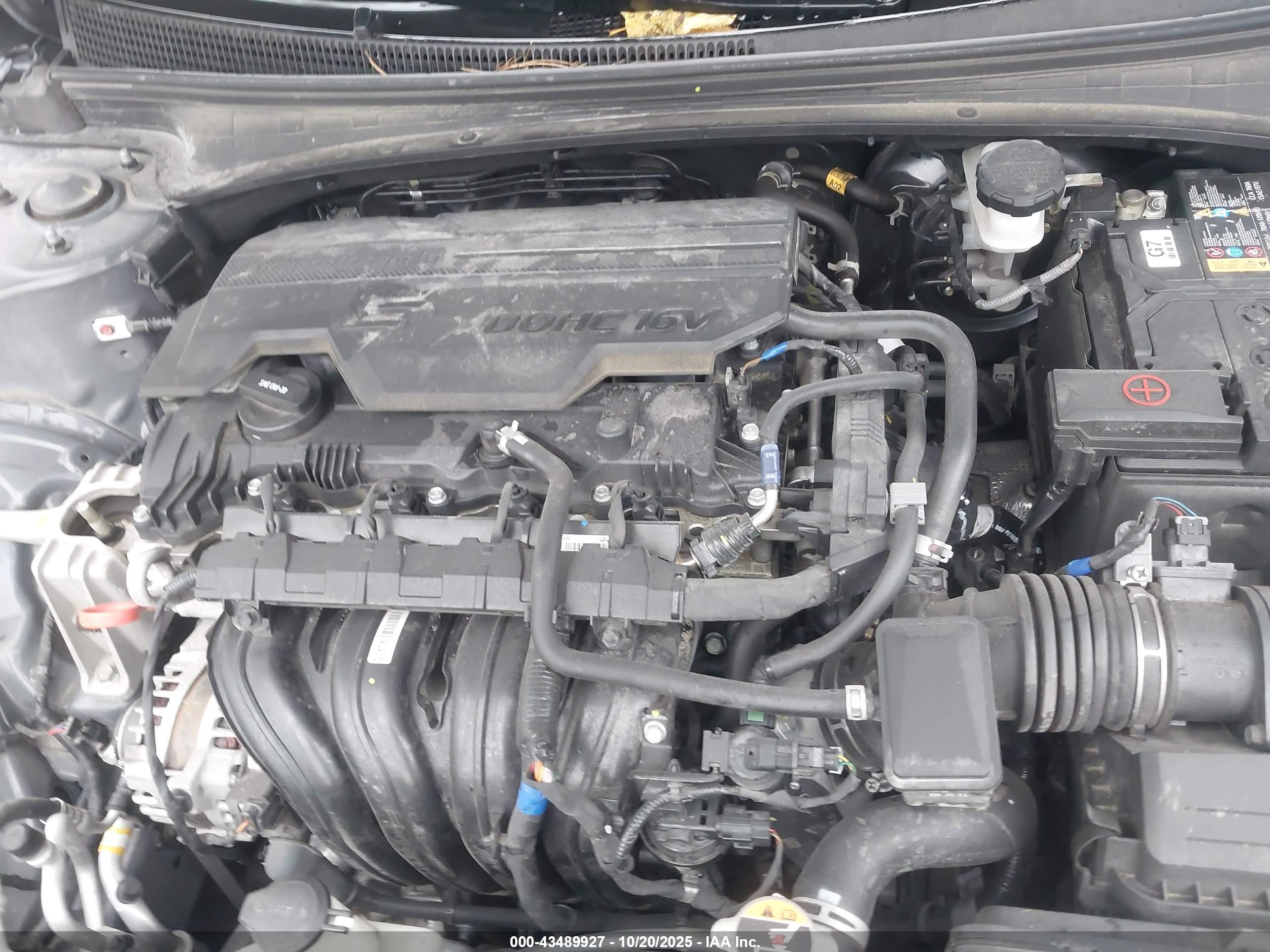 HYUNDAI ELANTRA image 10