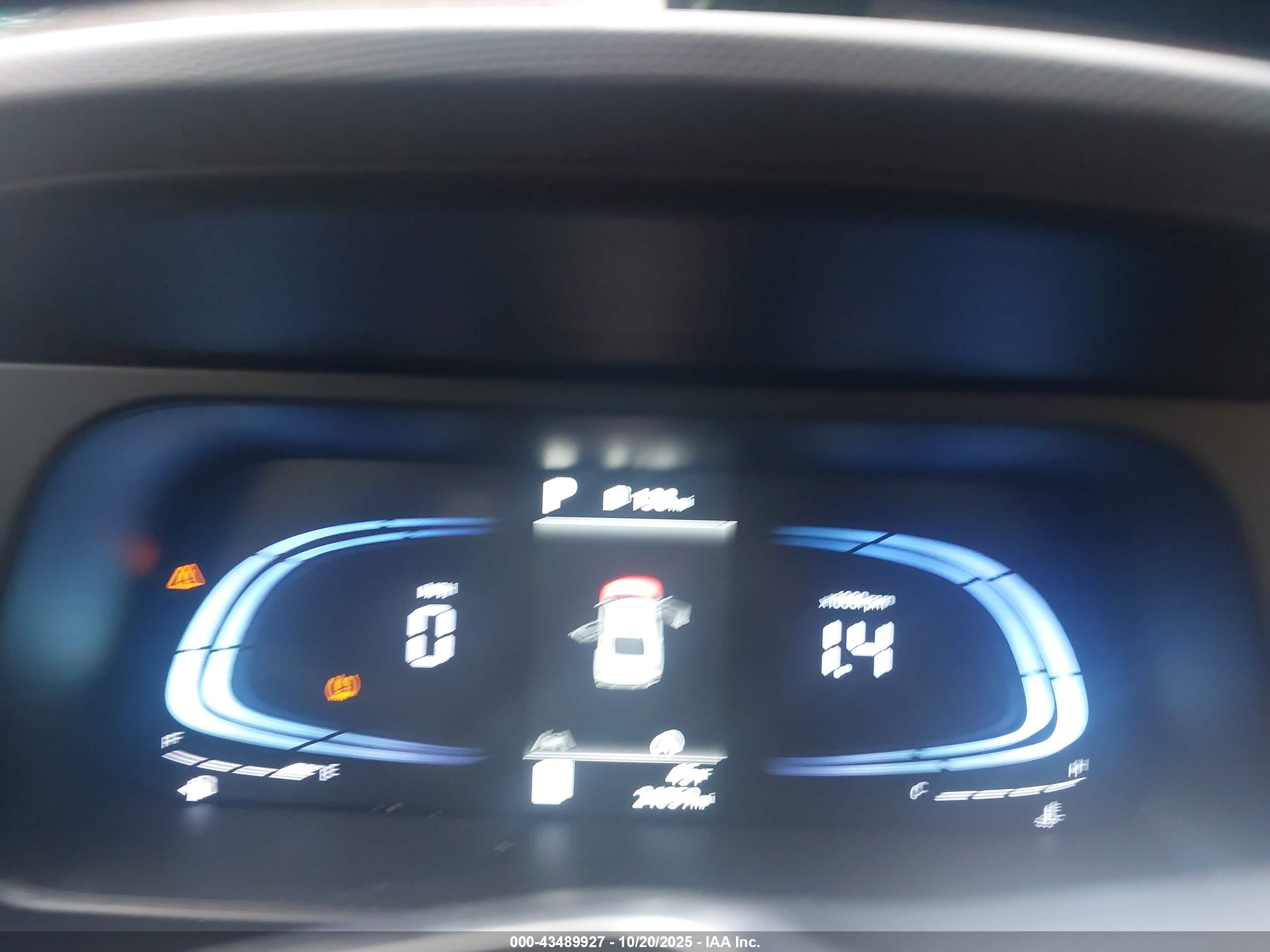 HYUNDAI ELANTRA image 7