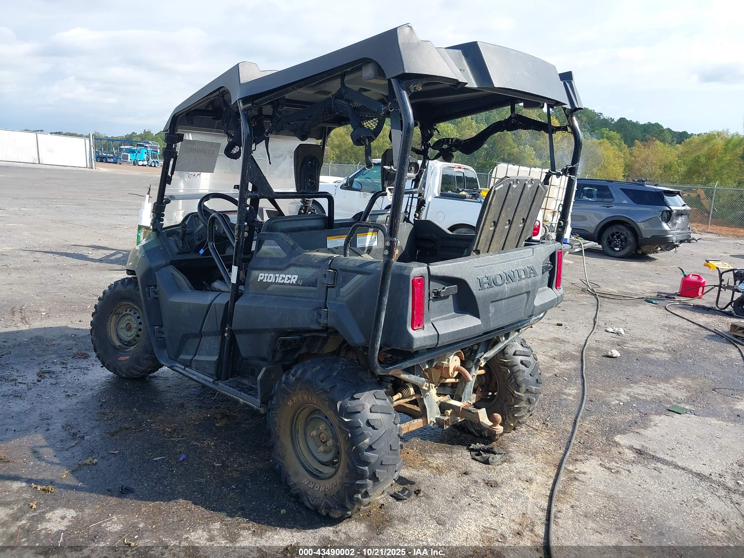 HONDA SXS700 image 3