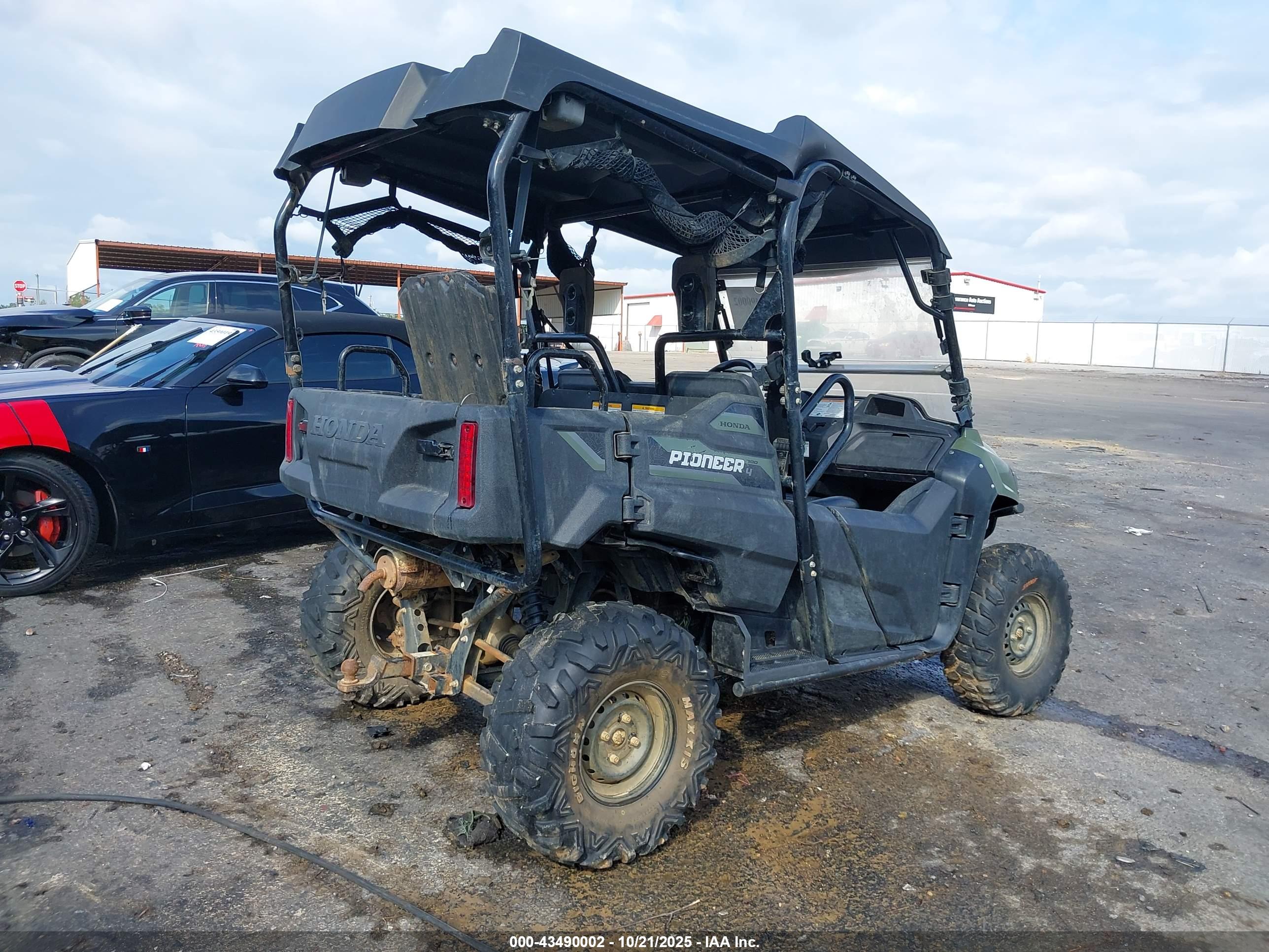 HONDA SXS700 image 4