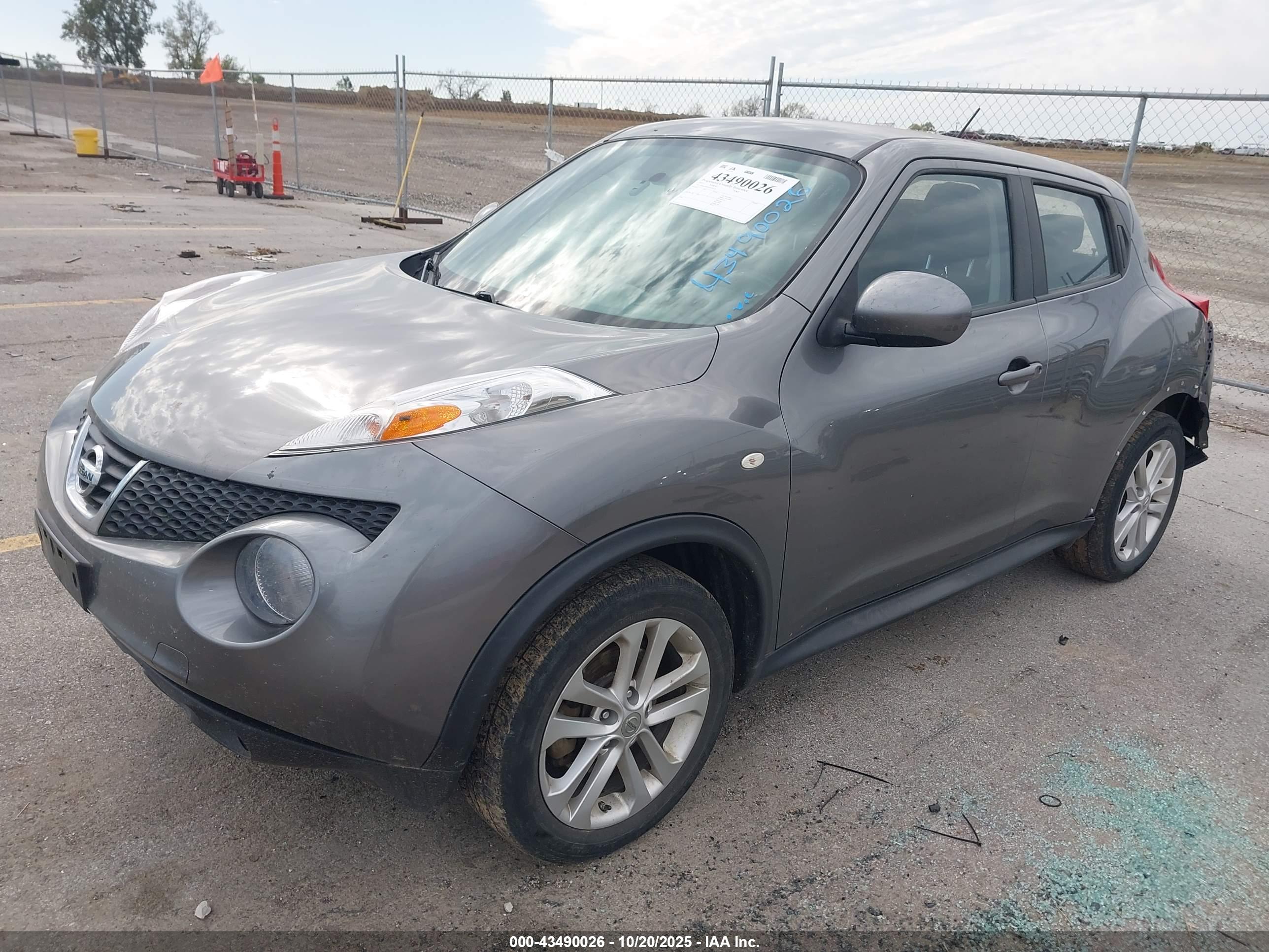 NISSAN JUKE image 2