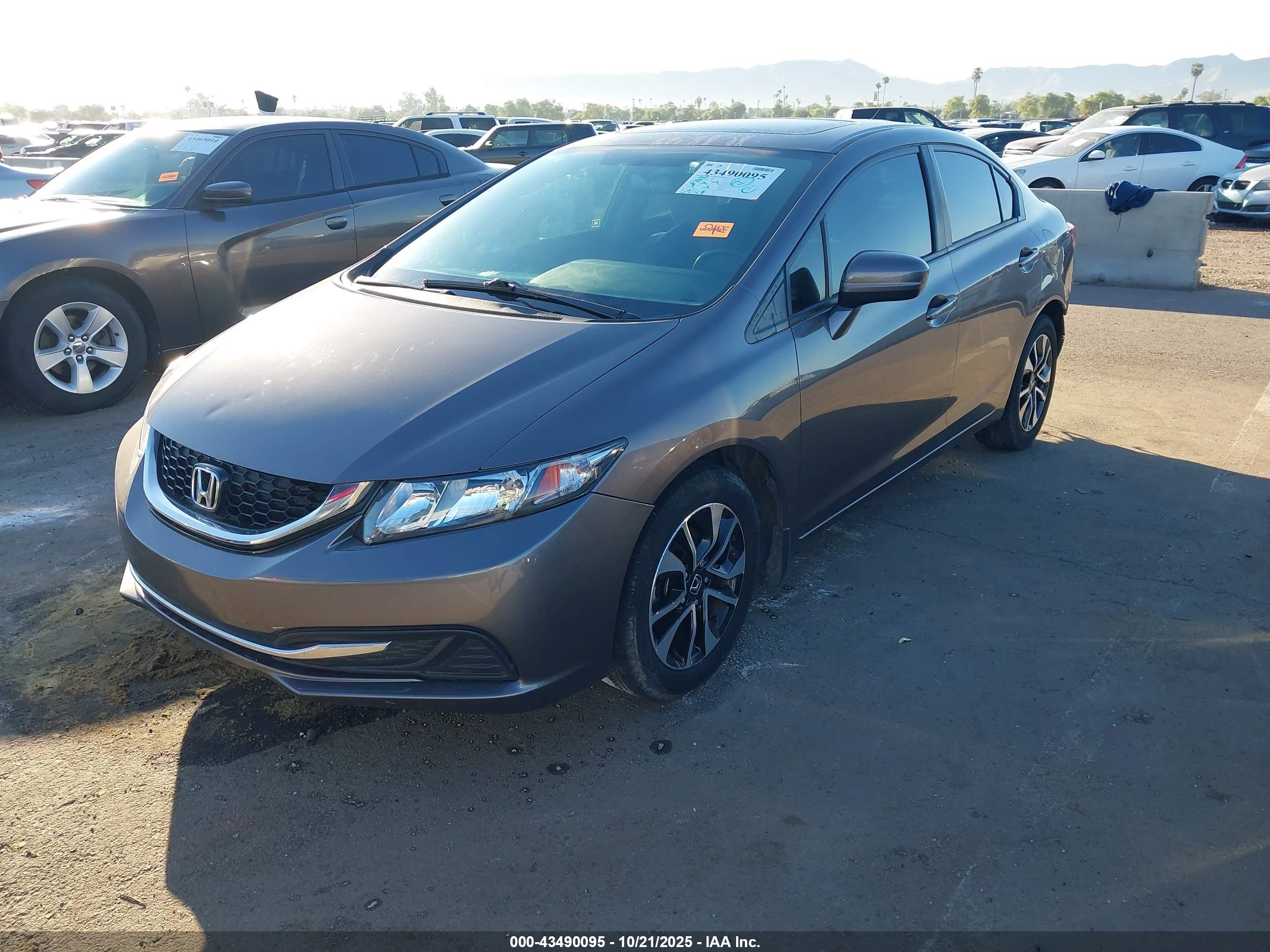 HONDA CIVIC image 2